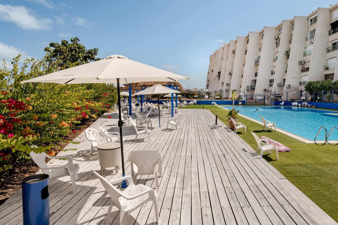 GW009 Gugel Waves Patio and Pool Seaview Apartment