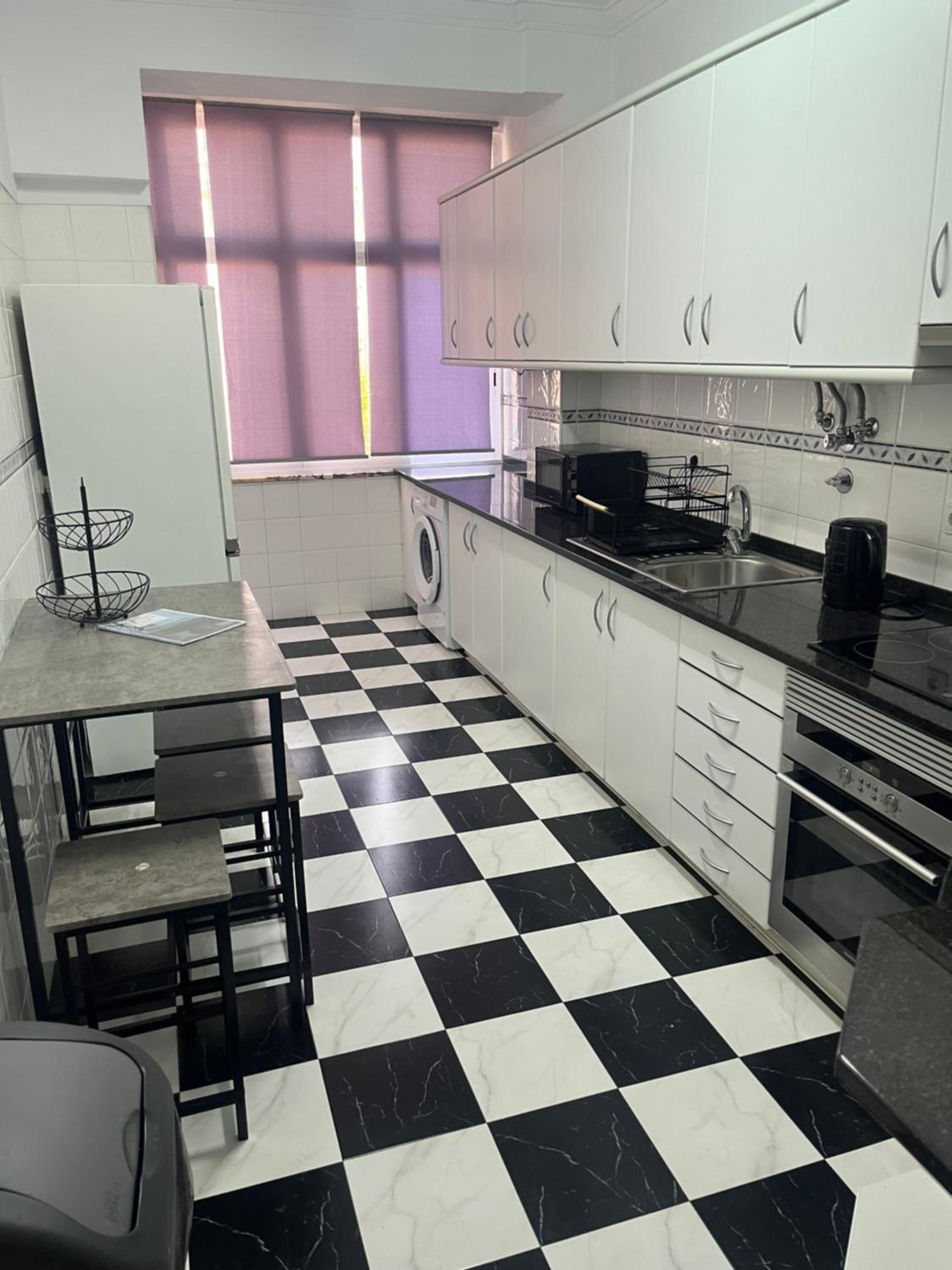 Modern 2BR Apartment with City Views I Near Lisbon by LivinInLisboa