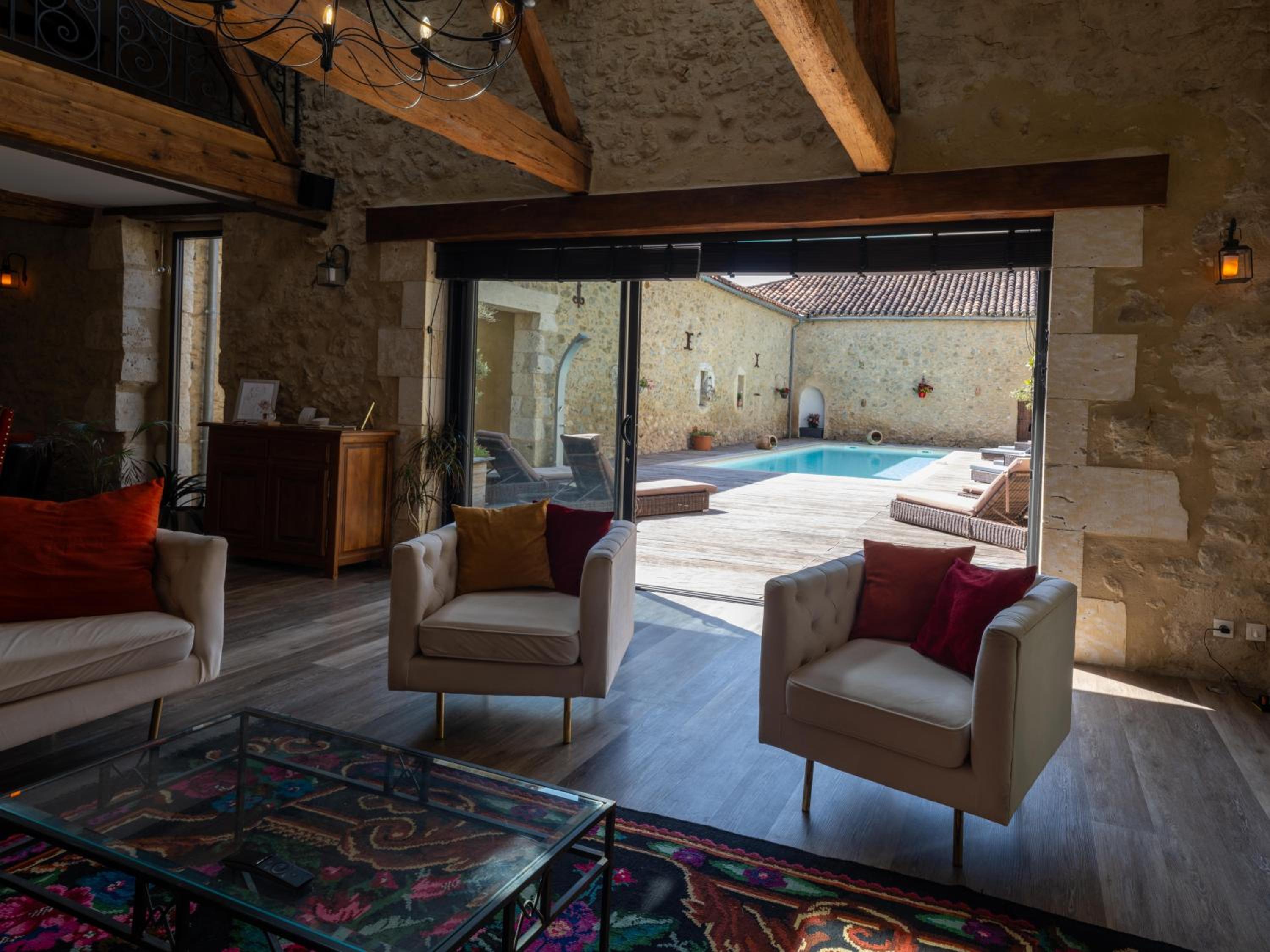 Domaine de Pourrouquet - Chambres d'hôtes de charme avec piscine et spa