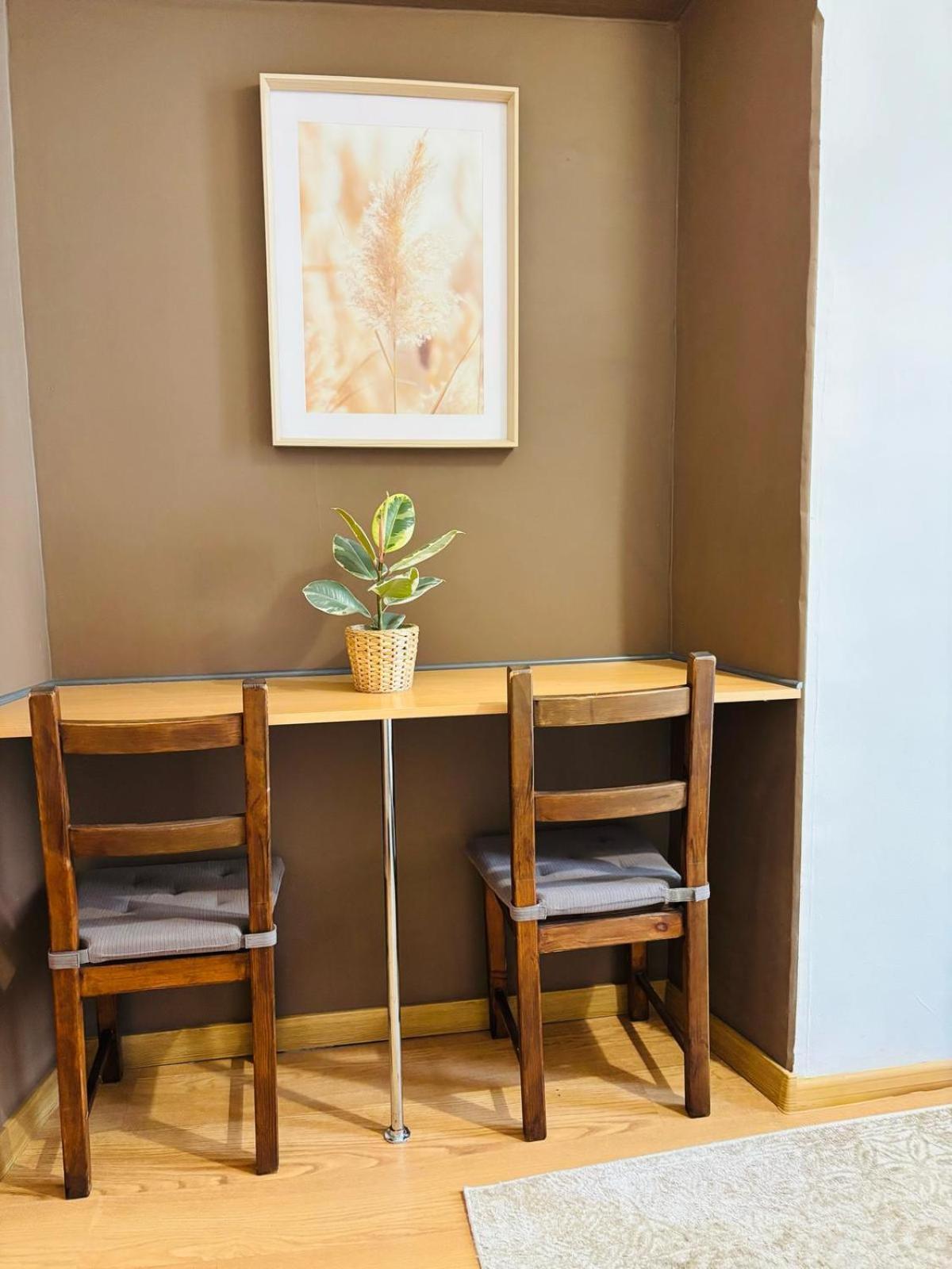 Krakow Apartments & Rooms
