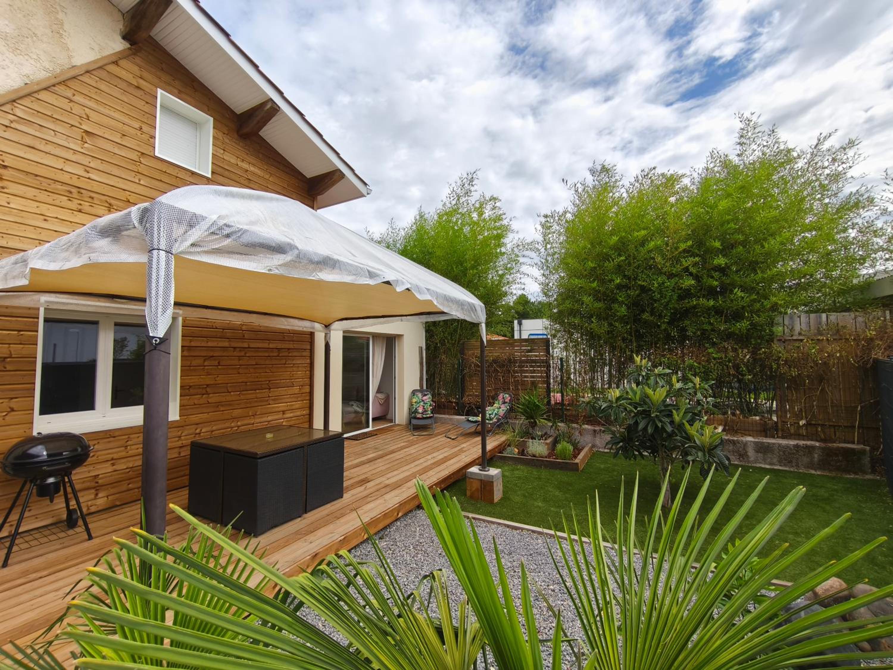 Maison duplex Bisca avec jardin