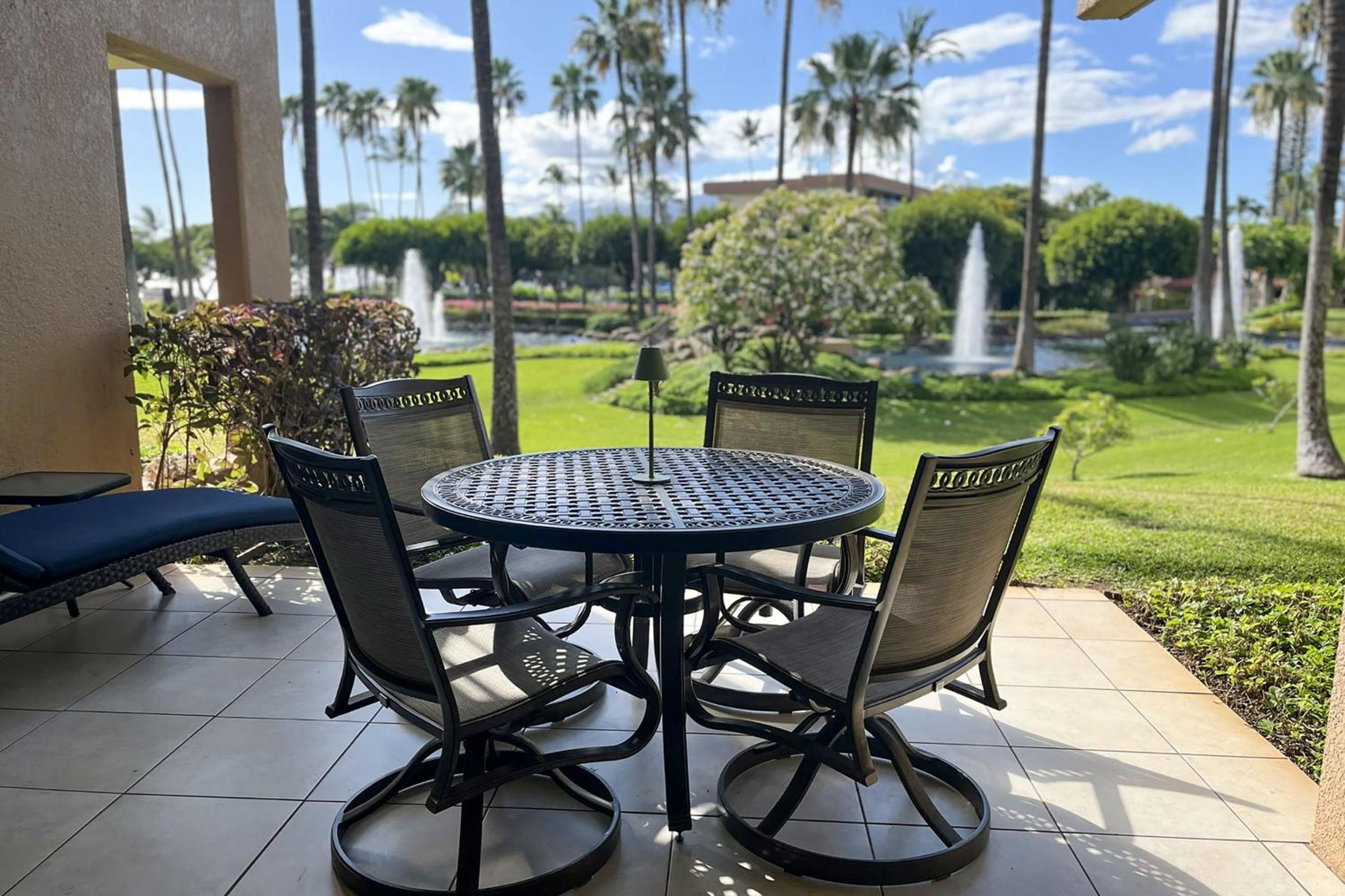 Kamaole Sands 10-113 - Ocean View, Ground Level, Stunning Renovation, Split-AC!