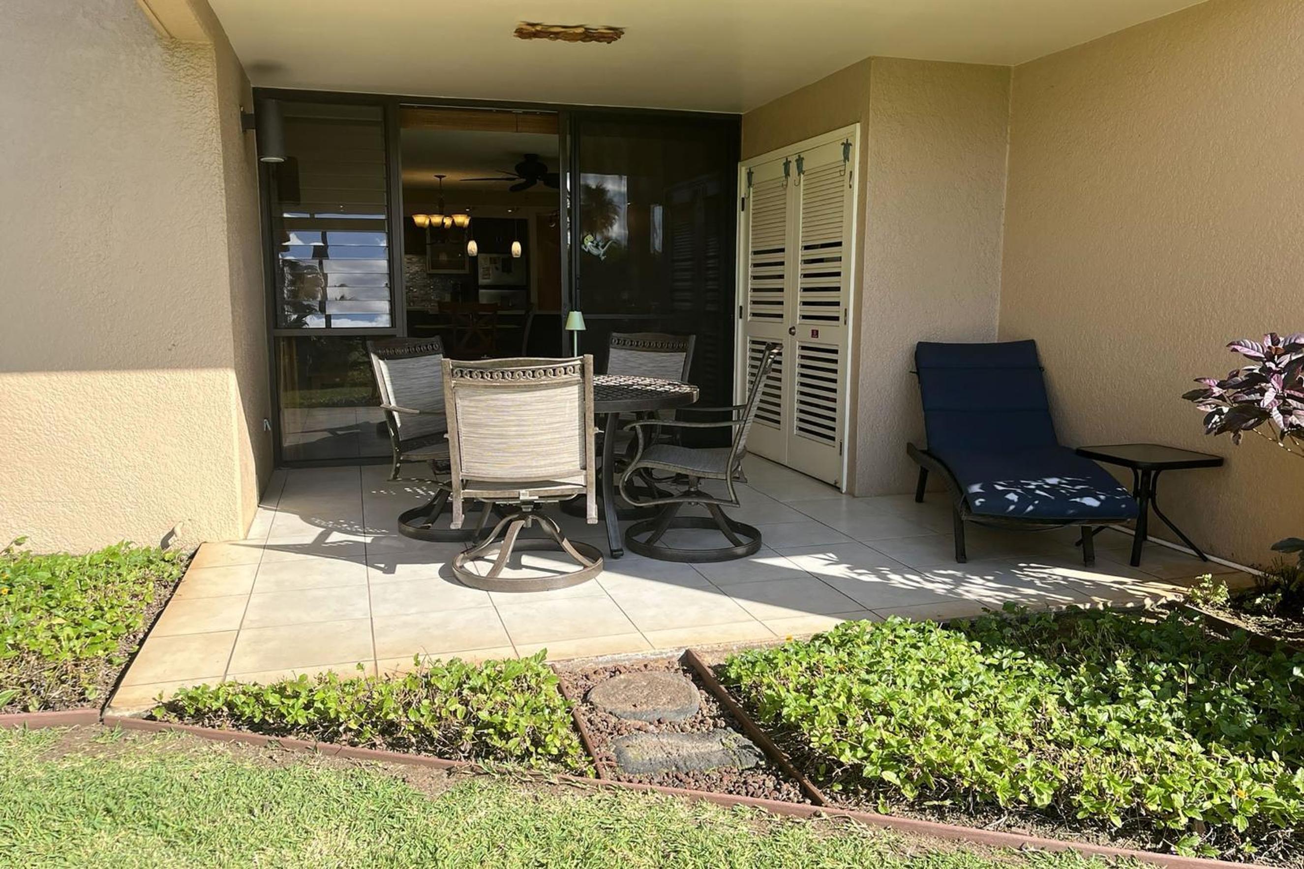 Kamaole Sands 10-113 - Ocean View, Ground Level, Stunning Renovation, Split-AC!