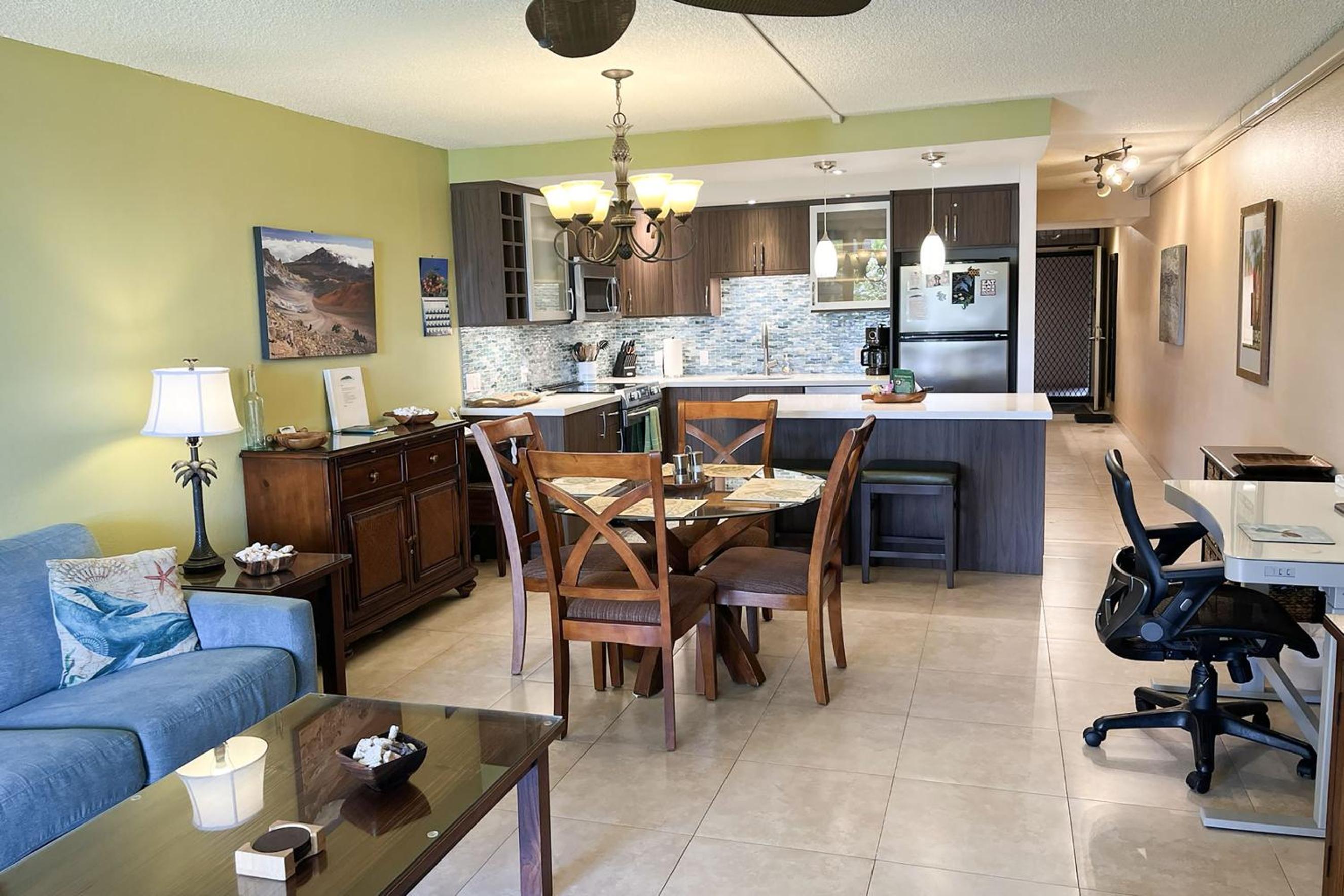 Kamaole Sands 10-113 - Ocean View, Ground Level, Stunning Renovation, Split-AC!