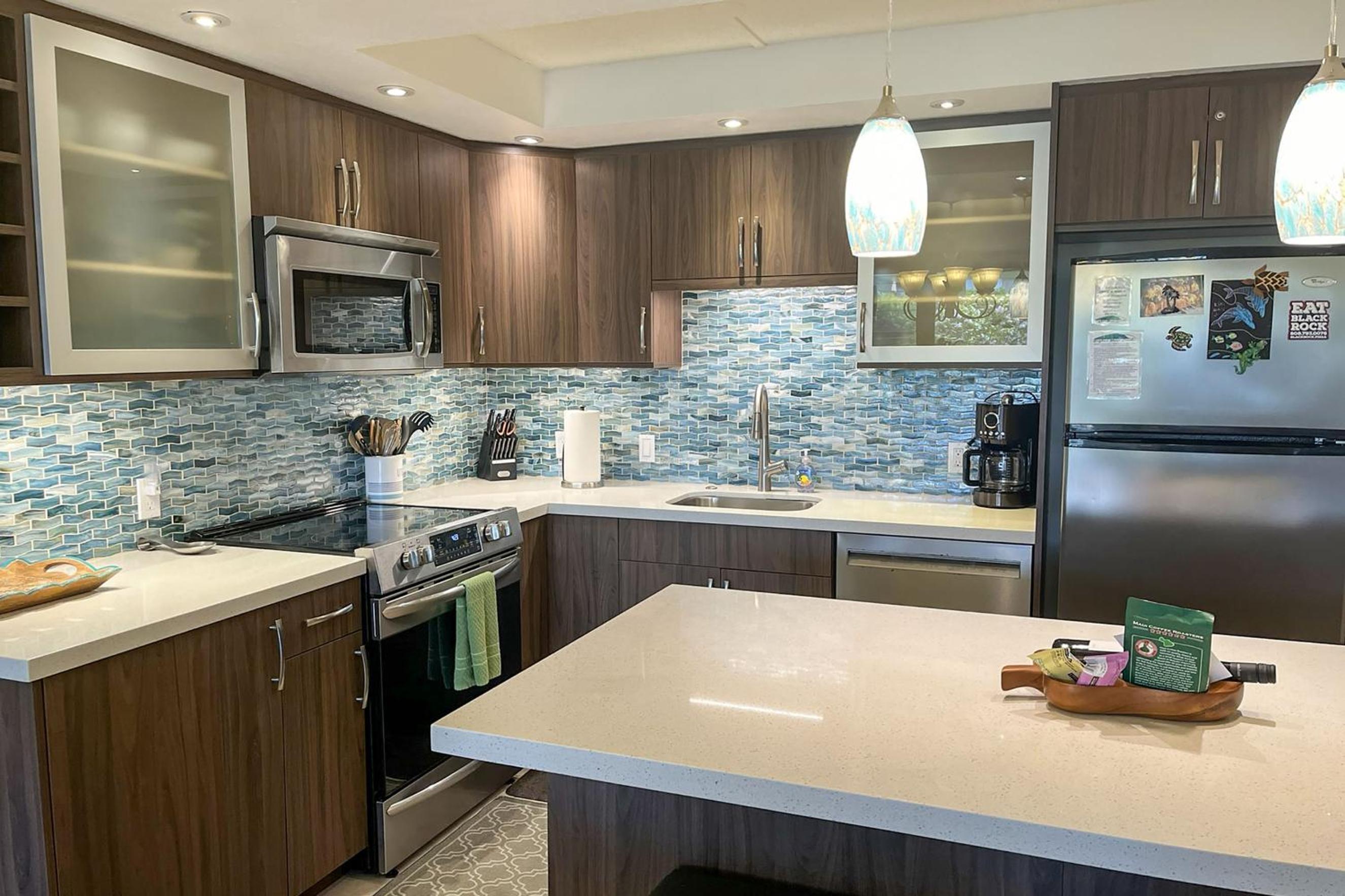 Kamaole Sands 10-113 - Ocean View, Ground Level, Stunning Renovation, Split-AC!