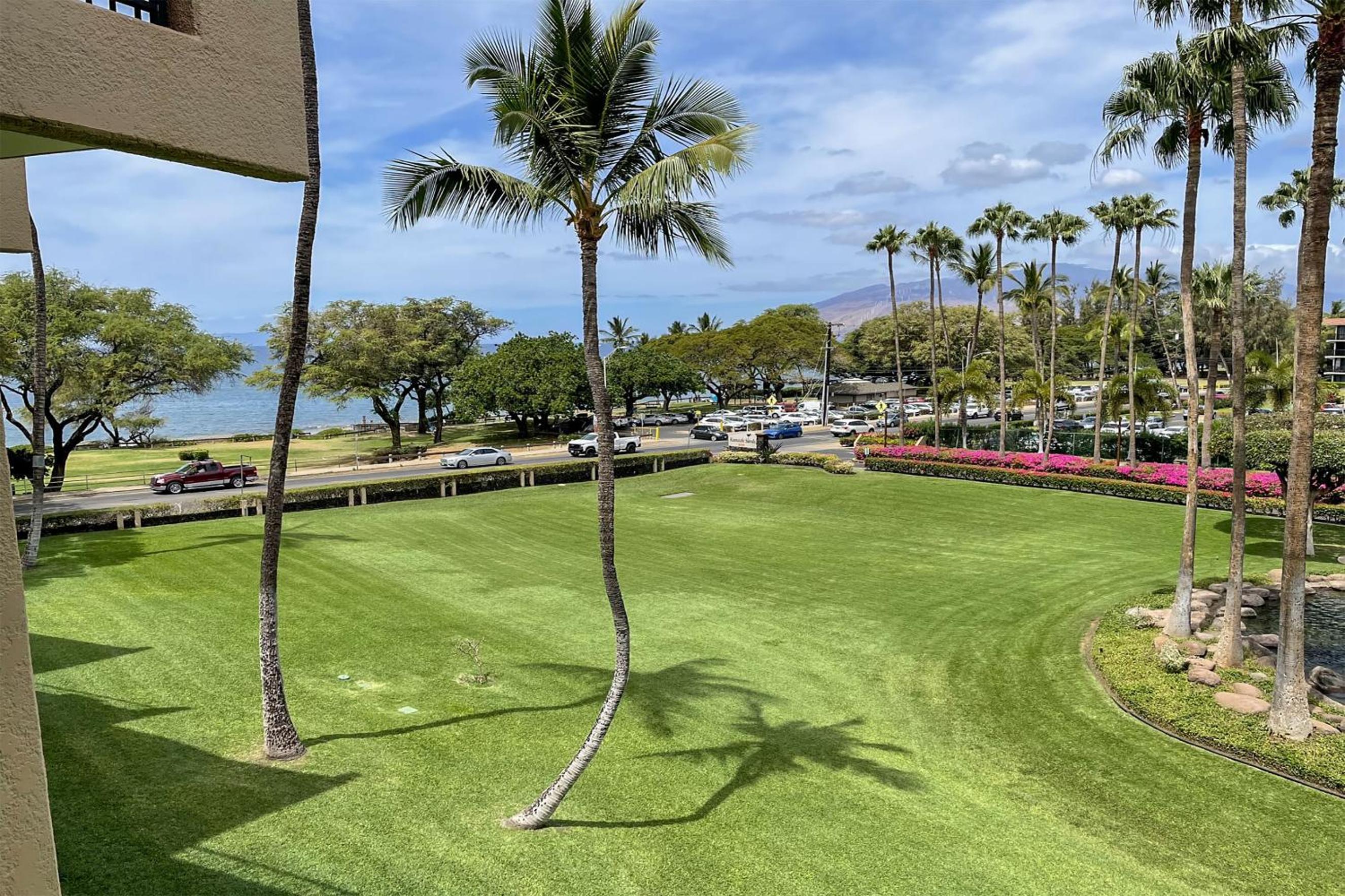 Kamaole Sands 10-307, Ocean View, Large Lanai, Twin Murphy Beds, Split-AC, Wi-Fi