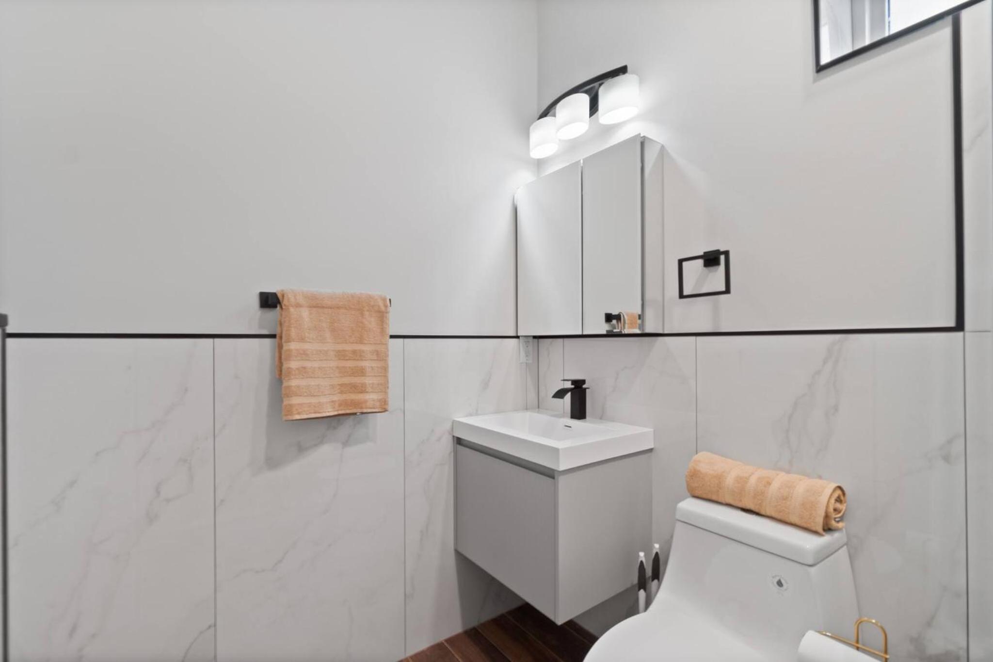 CityLine Group Stay | Near NYC | Private Parking