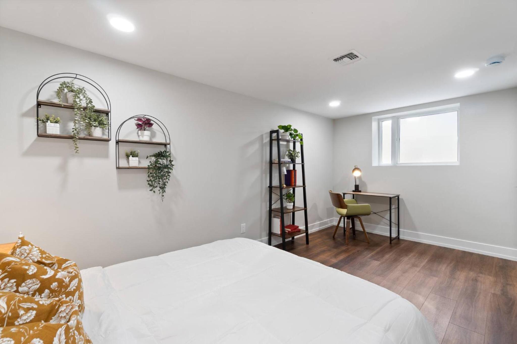 CityLine Group Stay | Near NYC | Private Parking