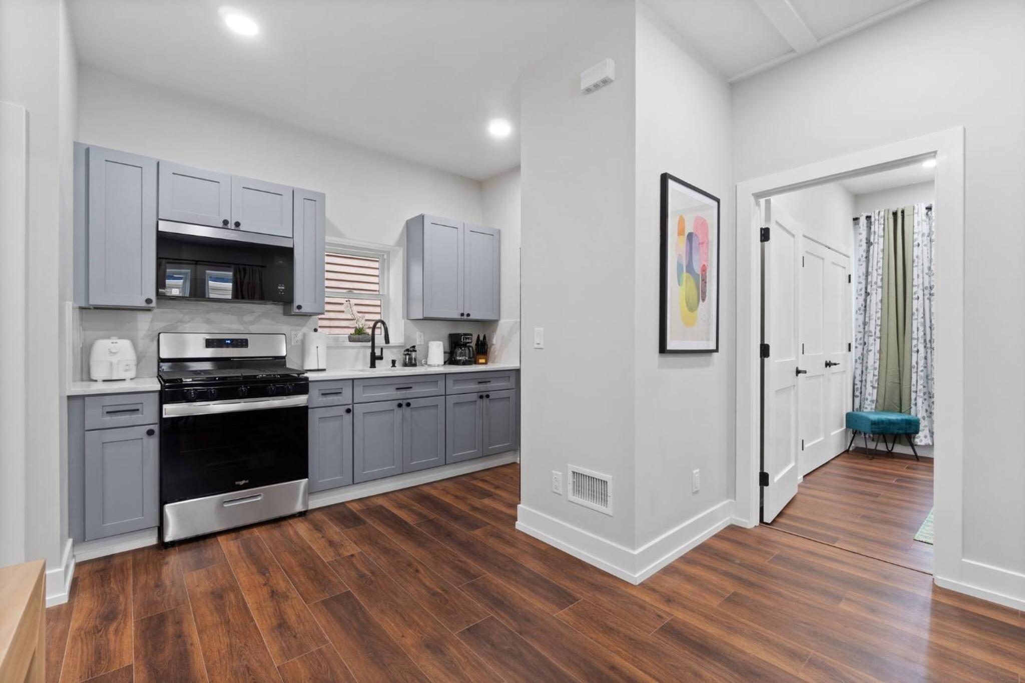 CityLine Group Stay | Near NYC | Private Parking