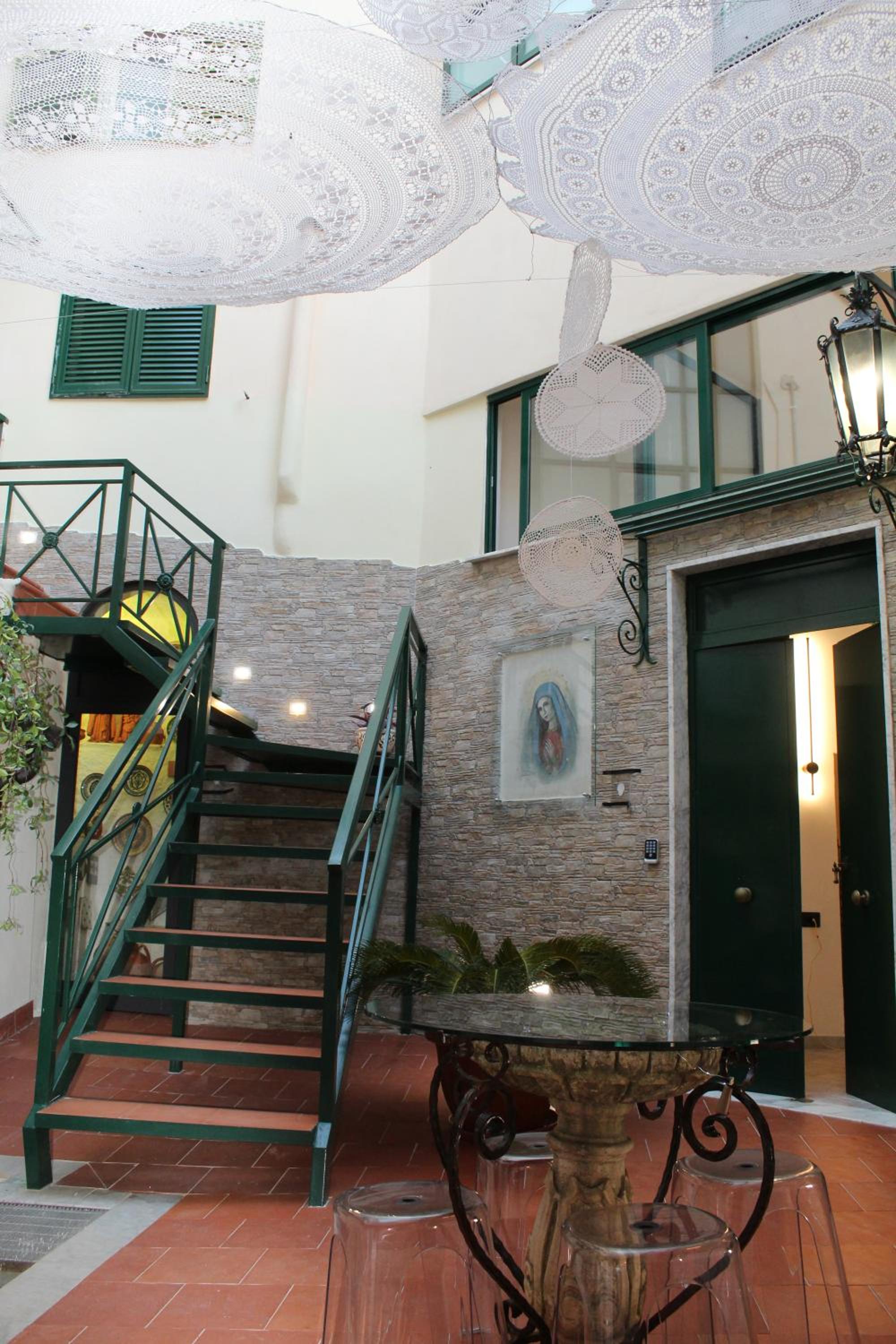 Minerva Charming House Elegant & Central Stay in Salerno