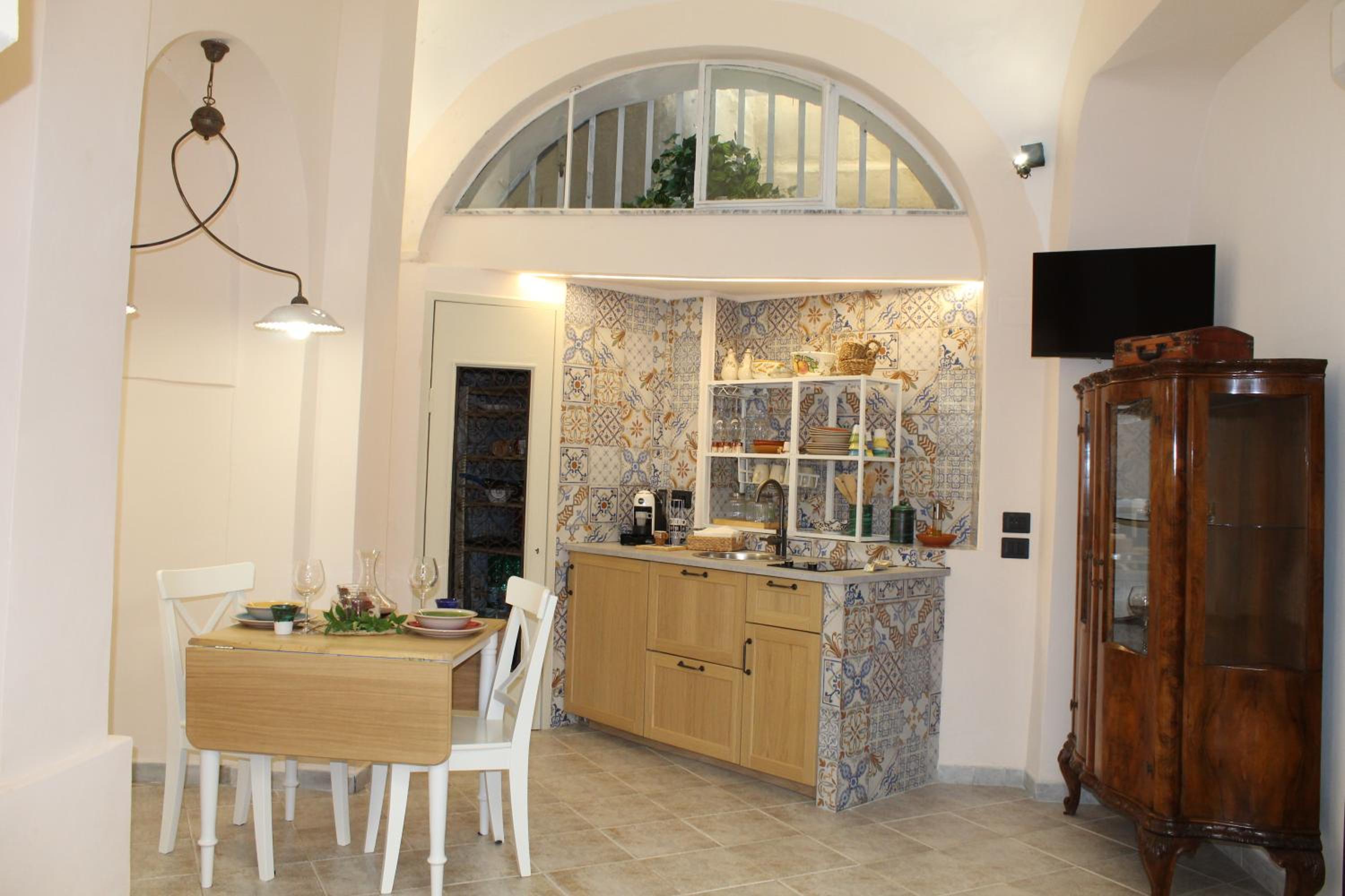Minerva Charming House Elegant & Central Stay in Salerno