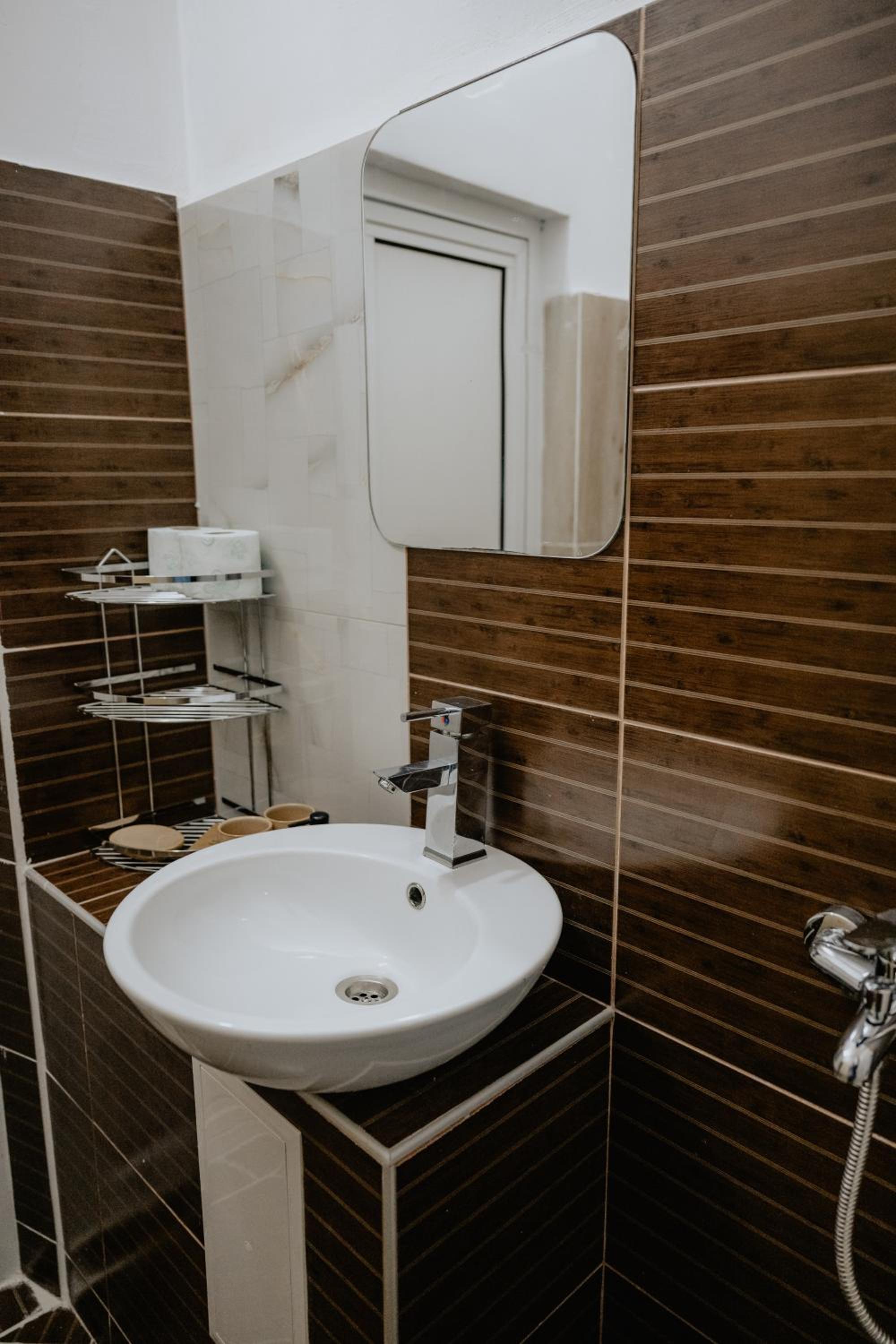 2BR Apartment Dobrevi