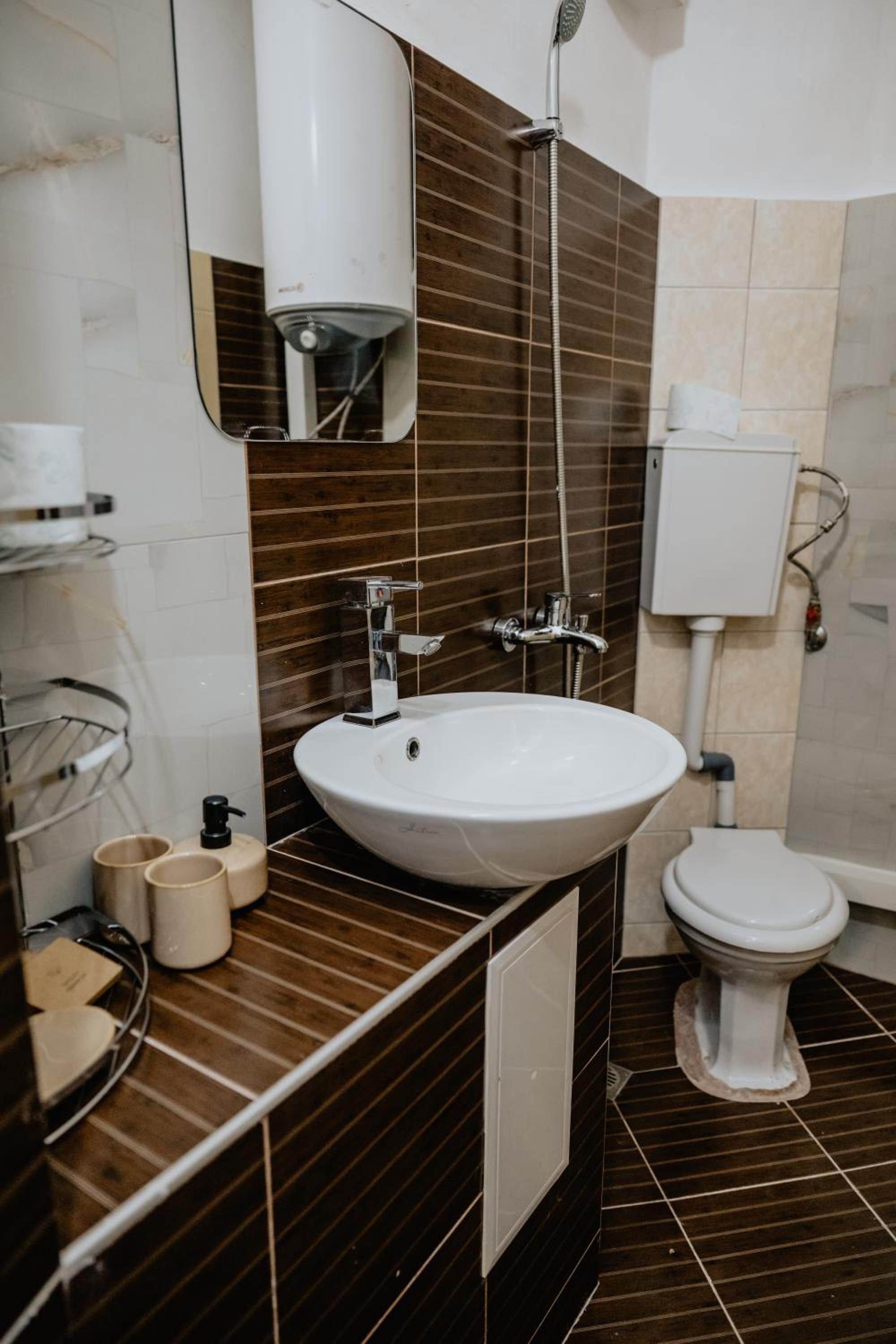2BR Apartment Dobrevi