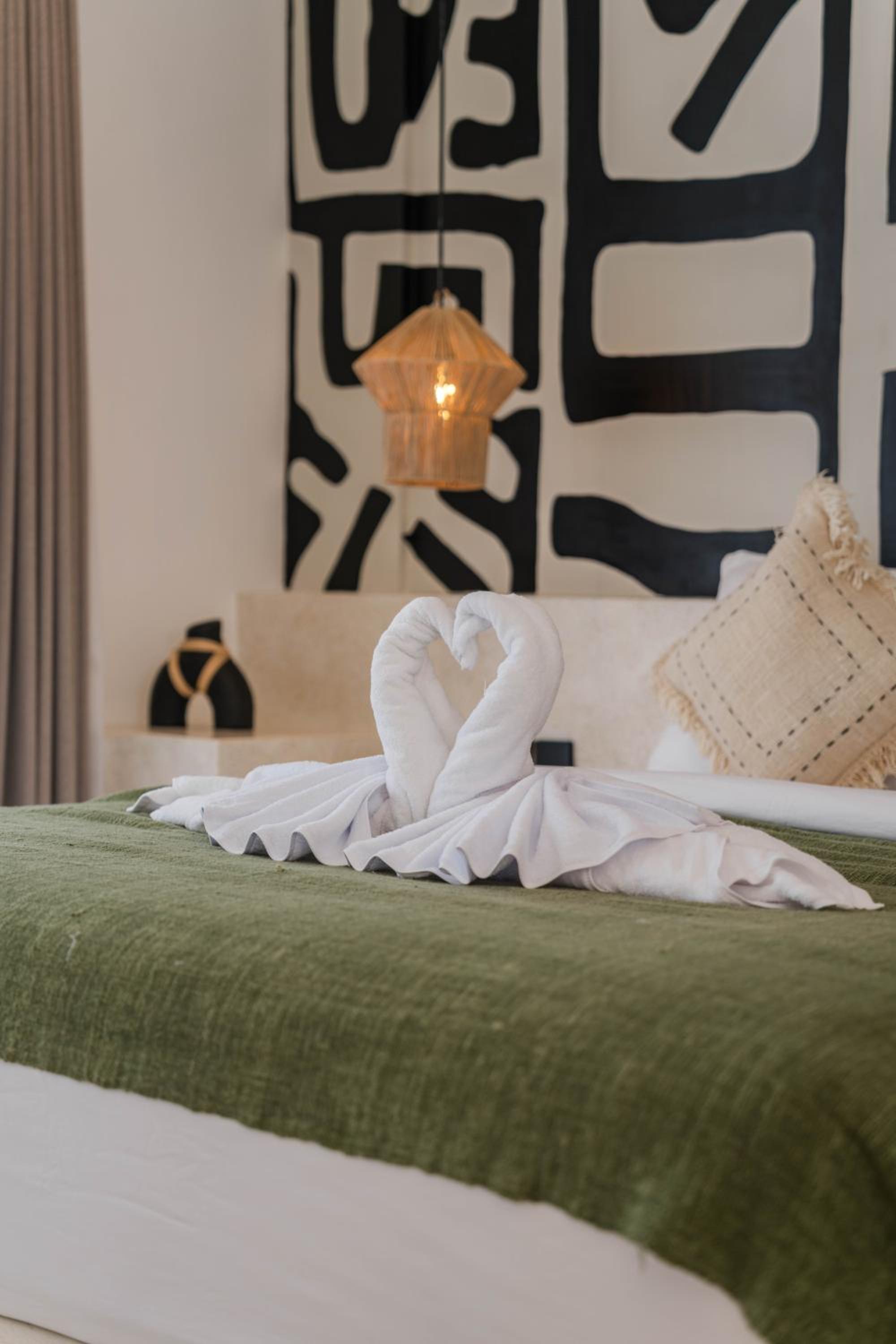 Villa Aura - Spacious 1BR Private Pool Luxury Villa