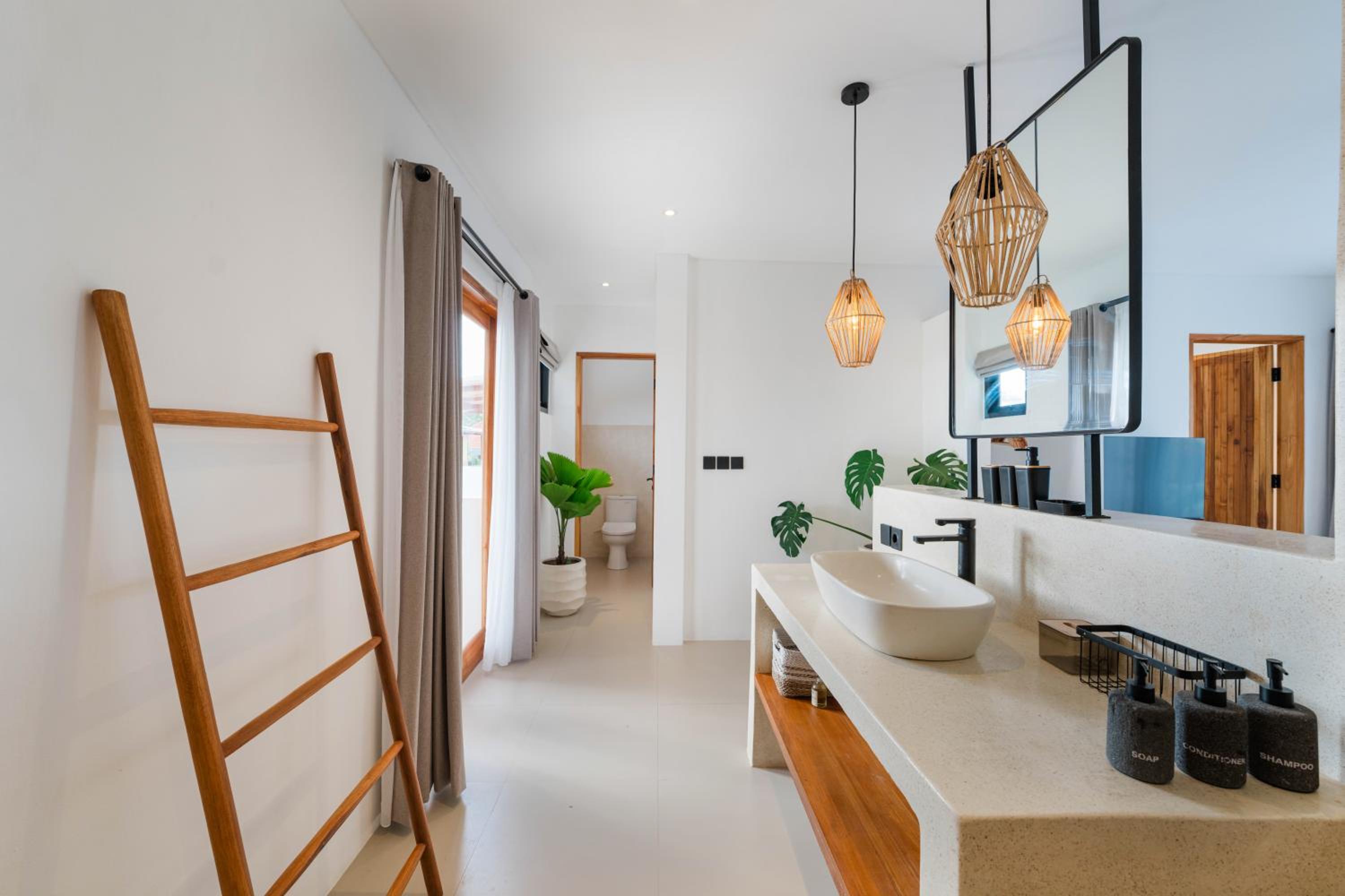 Villa Aura - Spacious 1BR Private Pool Luxury Villa