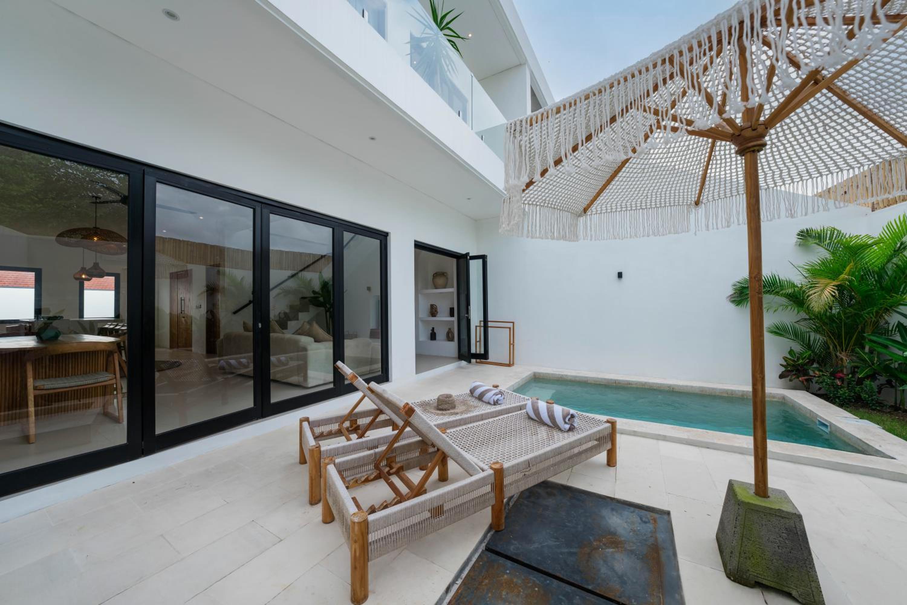 Villa Aura - Spacious 1BR Private Pool Luxury Villa