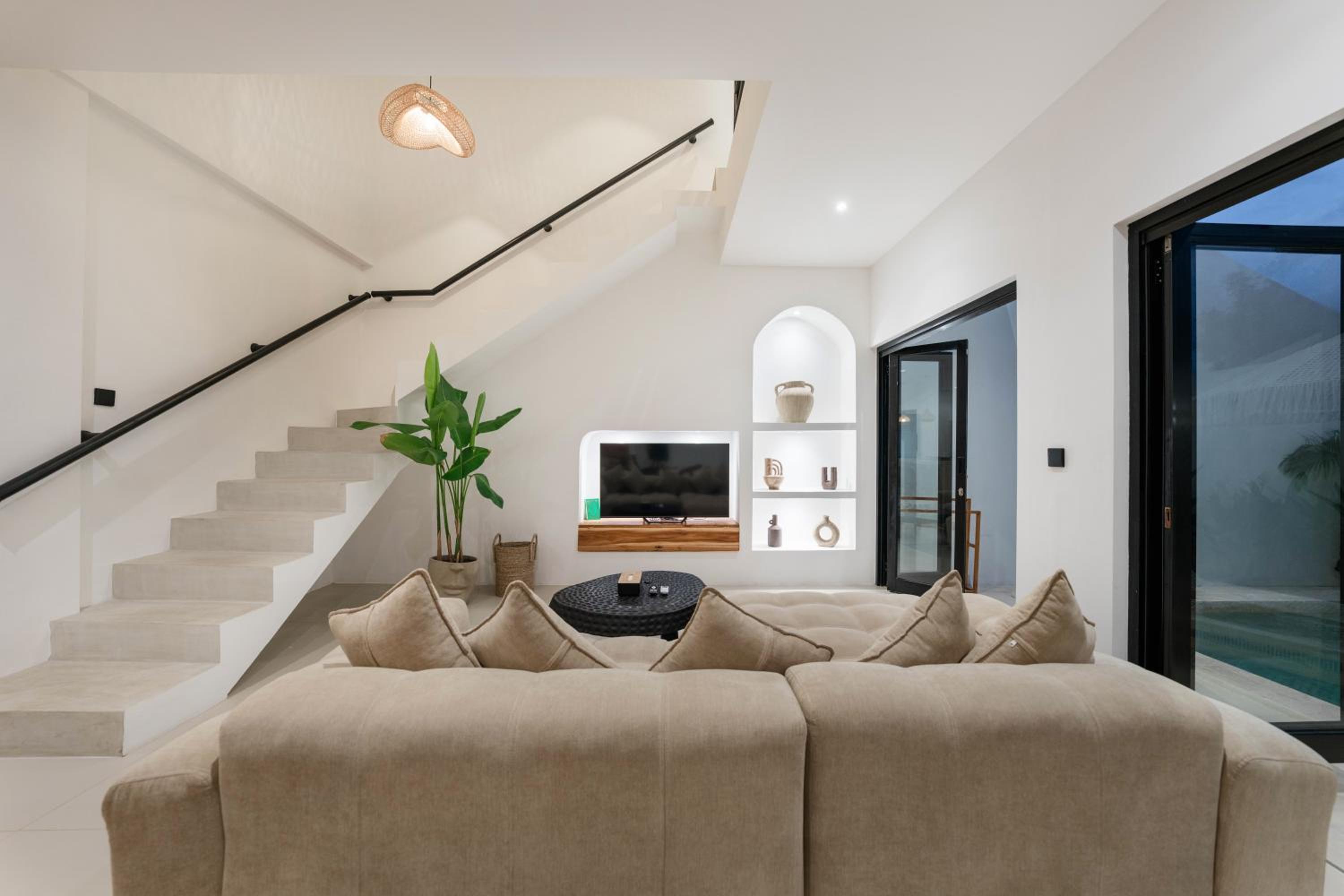 Villa Aura - Spacious 1BR Private Pool Luxury Villa