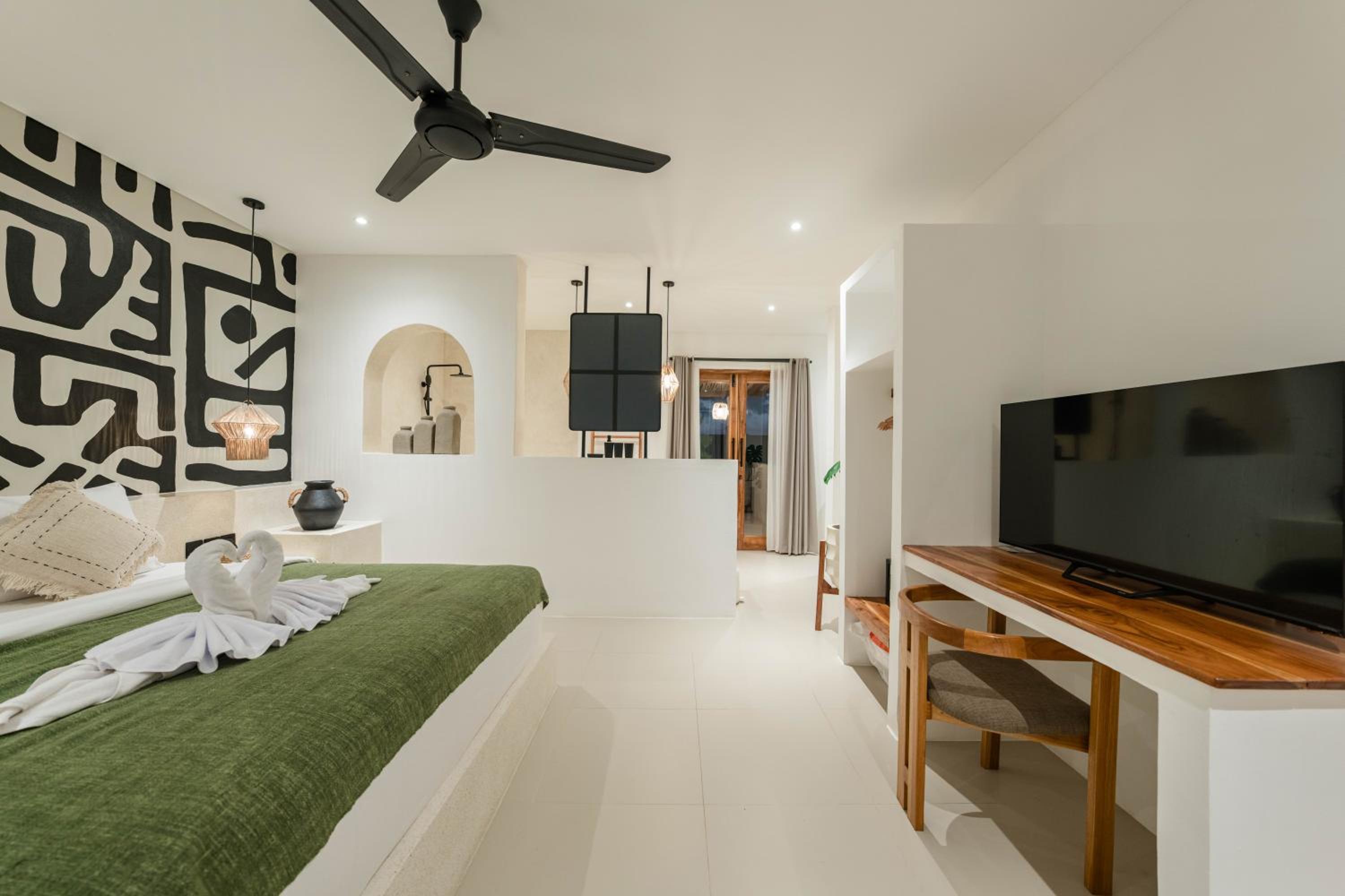 Villa Aura - Spacious 1BR Private Pool Luxury Villa