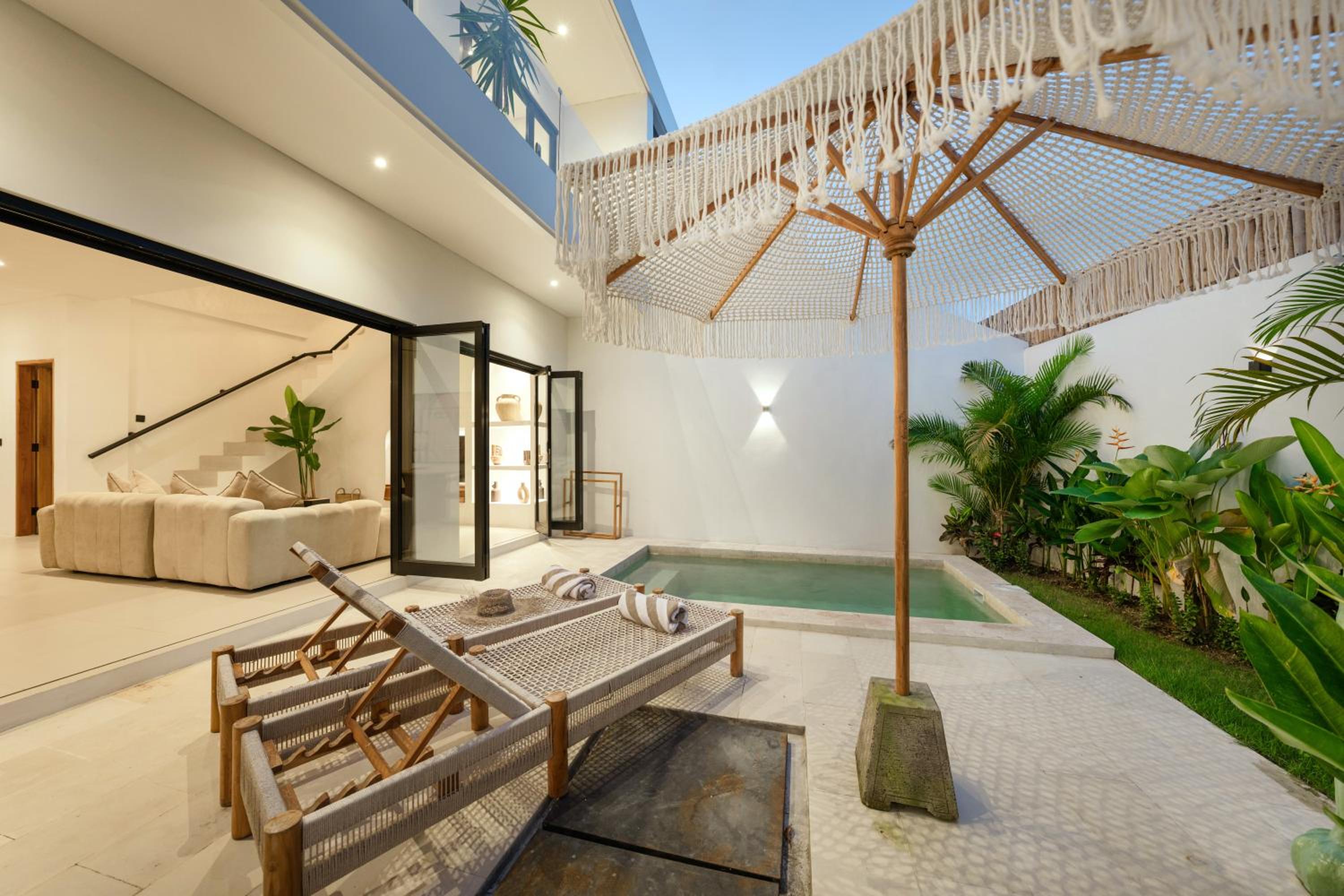 Villa Aura - Spacious 1BR Private Pool Luxury Villa