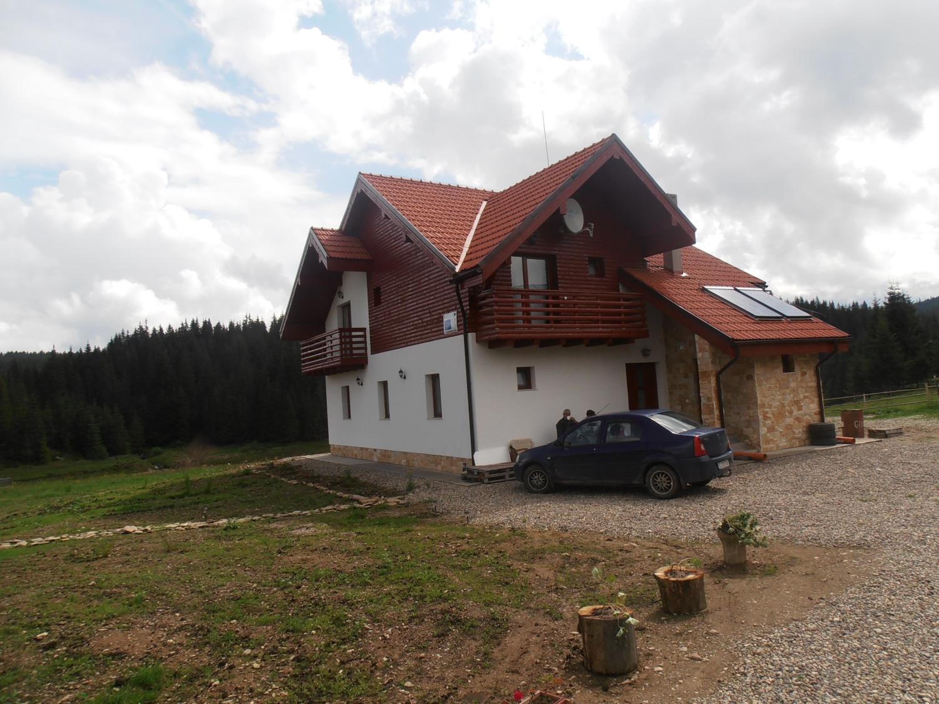Photo 10