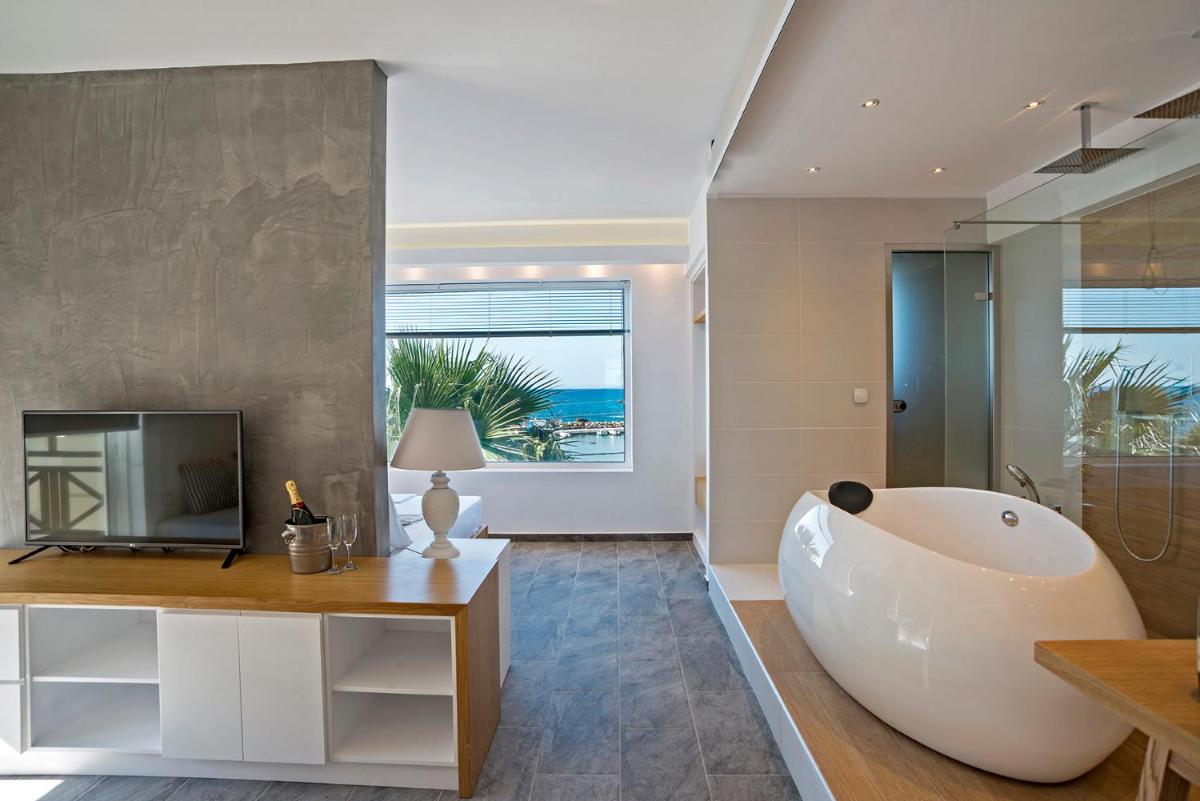 Jacuzzi