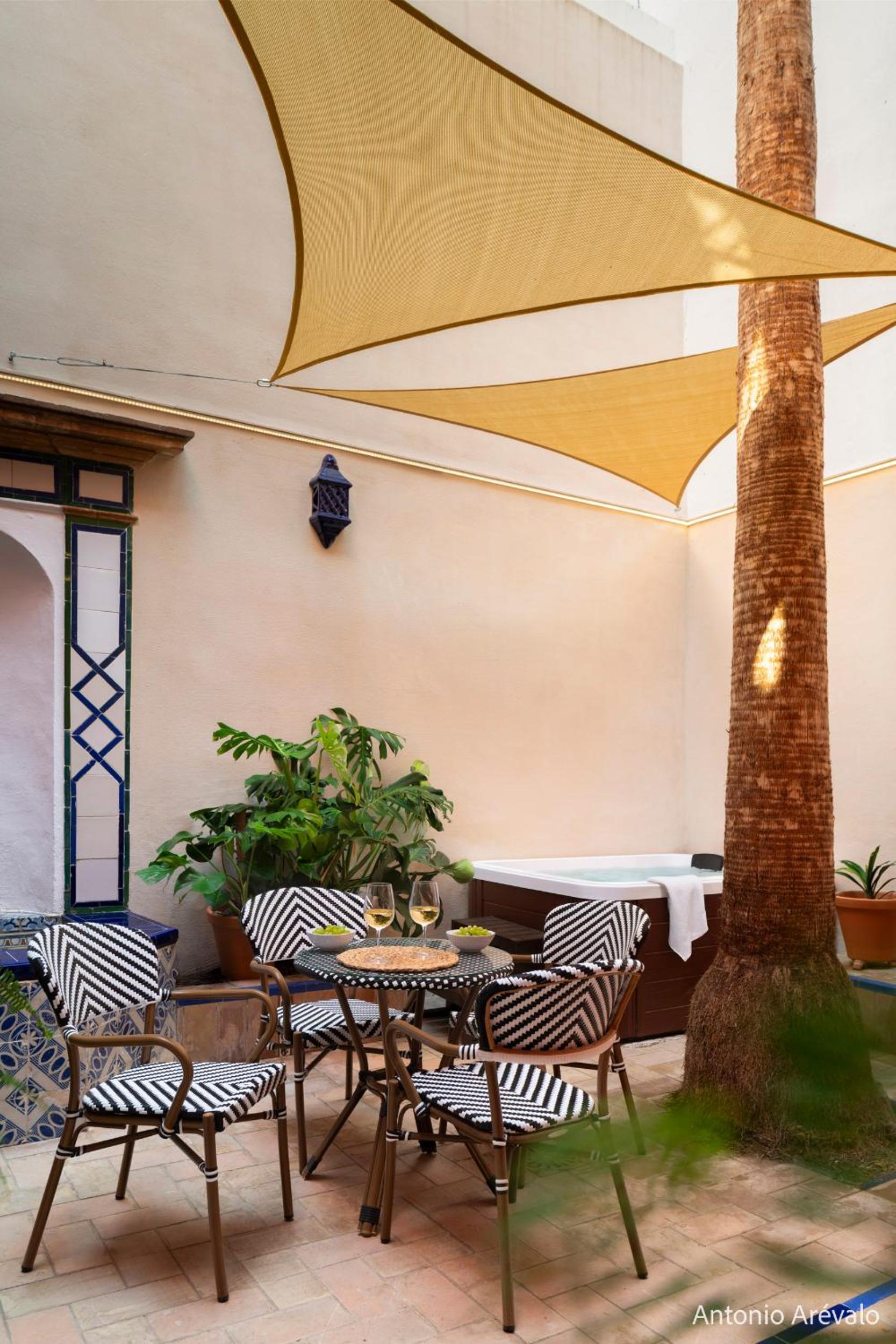 Casa Palacio Bailén by Magno Apartments
