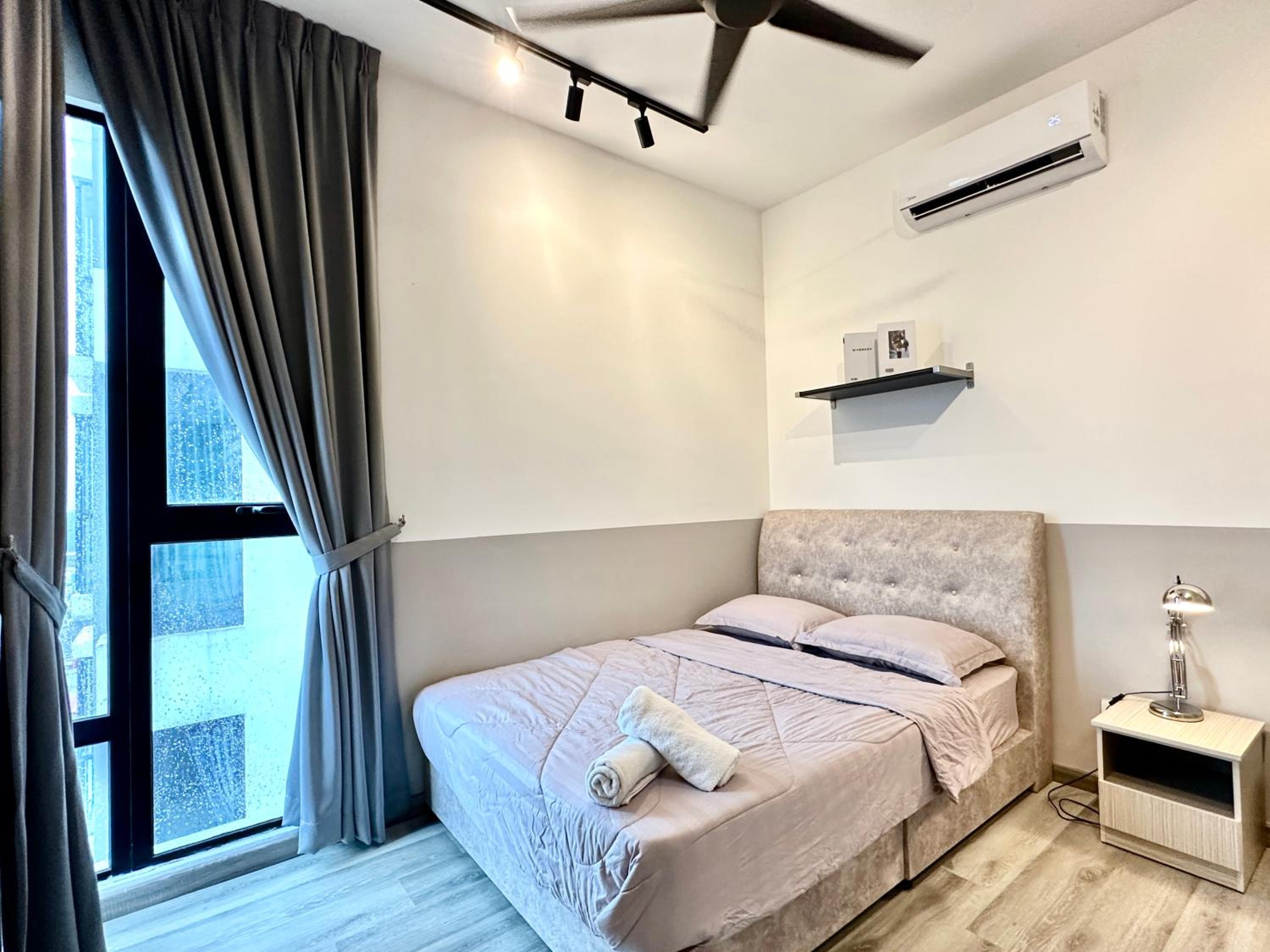 Modern 3BR Family Suite Mosaic Southkey Walk to Mid Valley