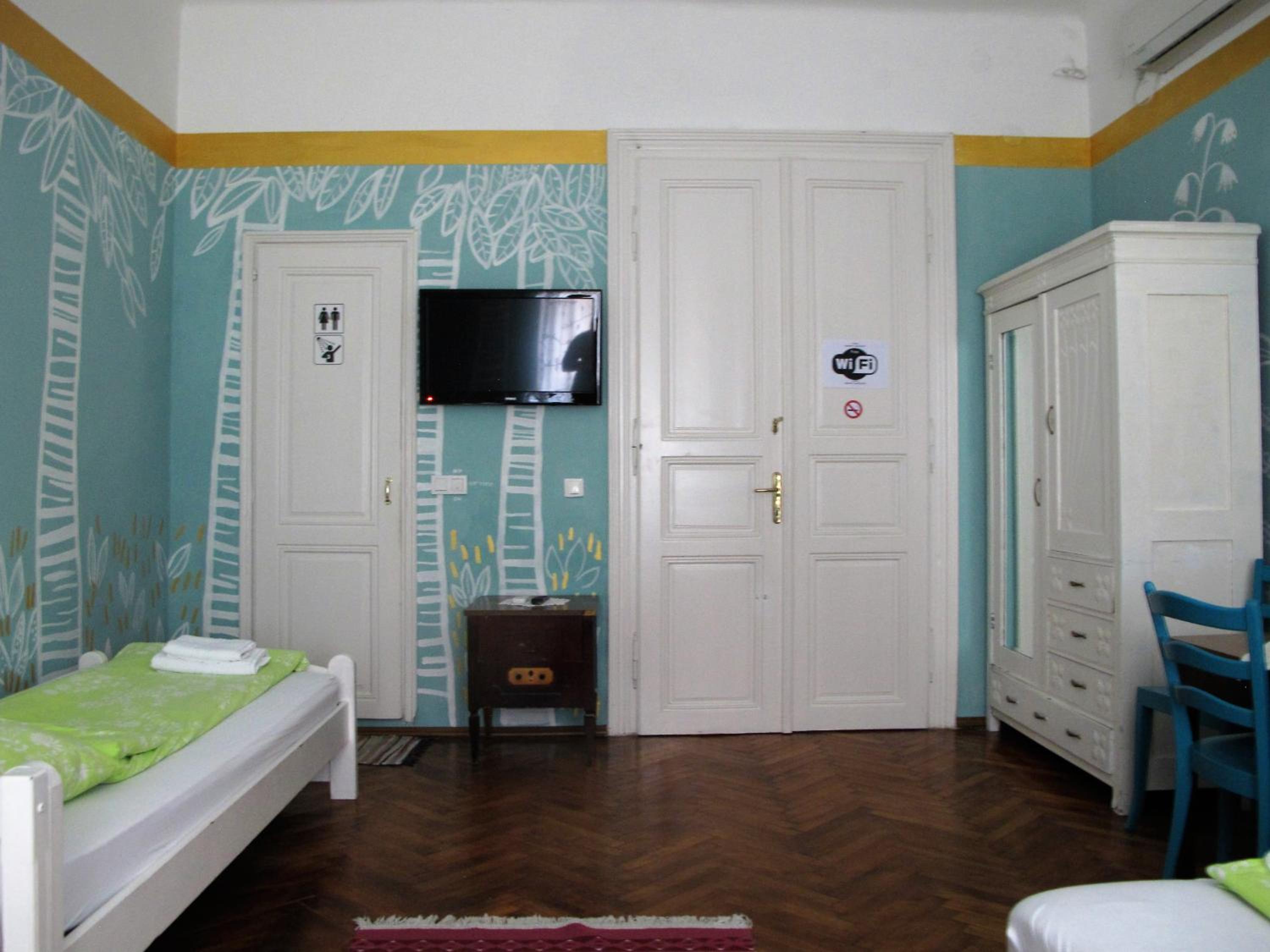 Photo 42