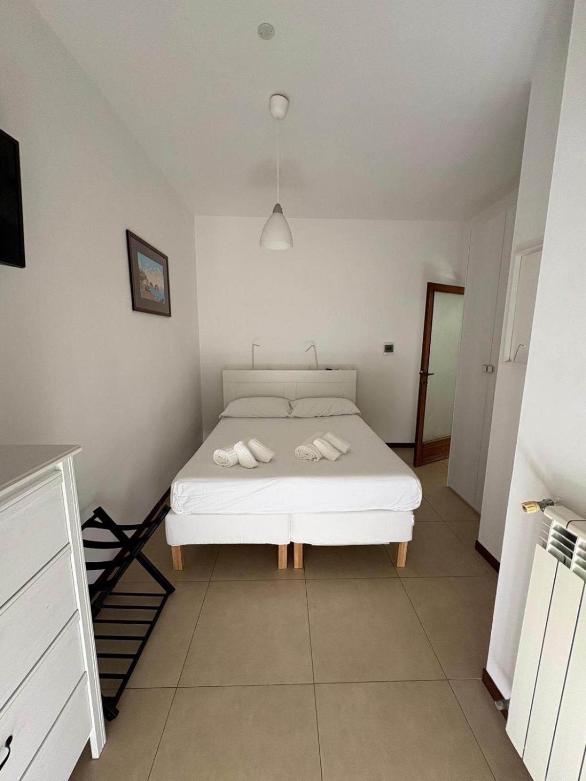 323 Cilea Apartment