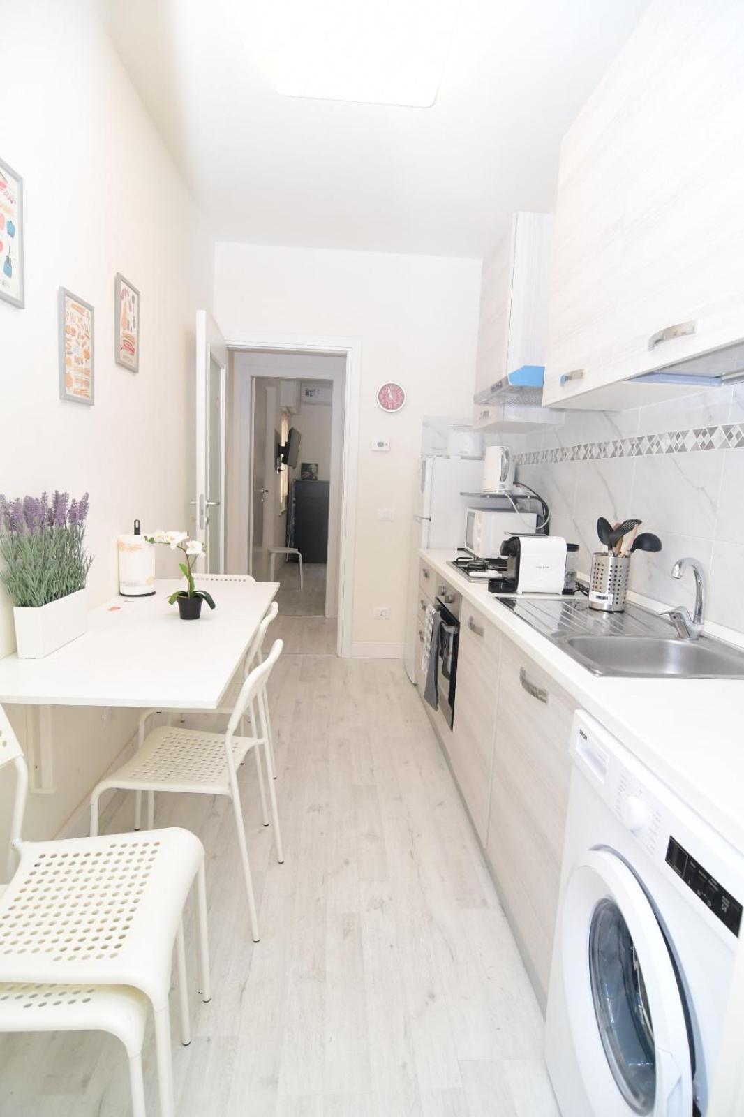 Roma Metro Apartment