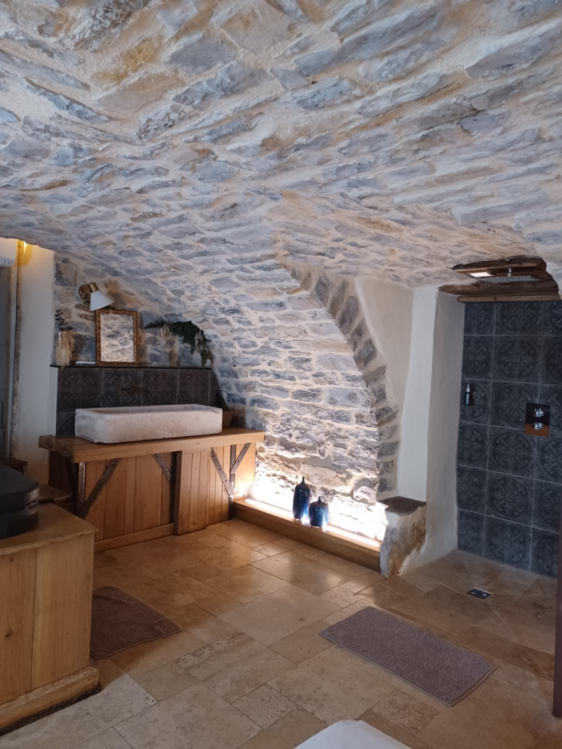 Hébergement insolite avec jacuzzi privatif Millau, photo 34