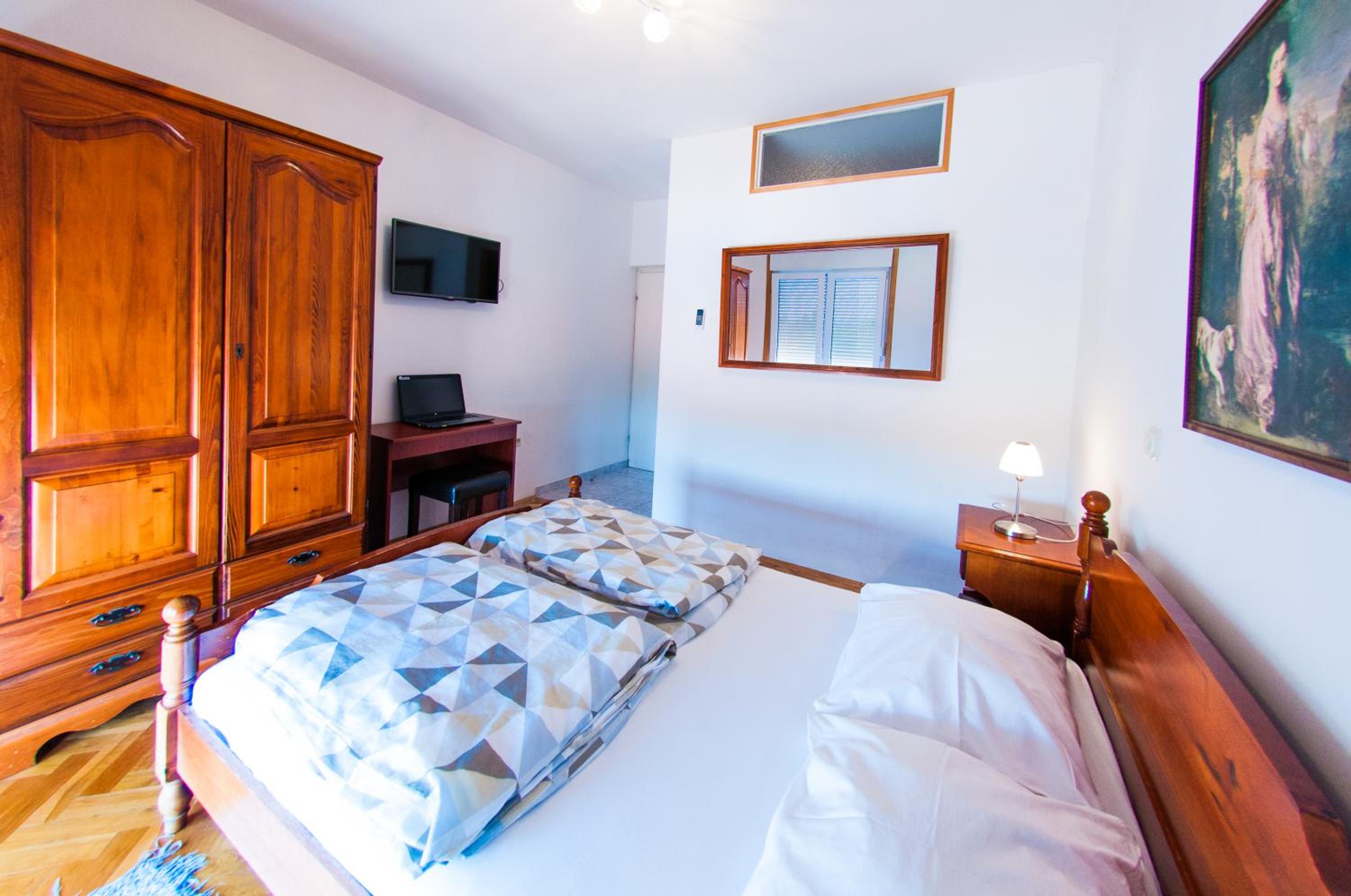 Rooms Rajič view 5