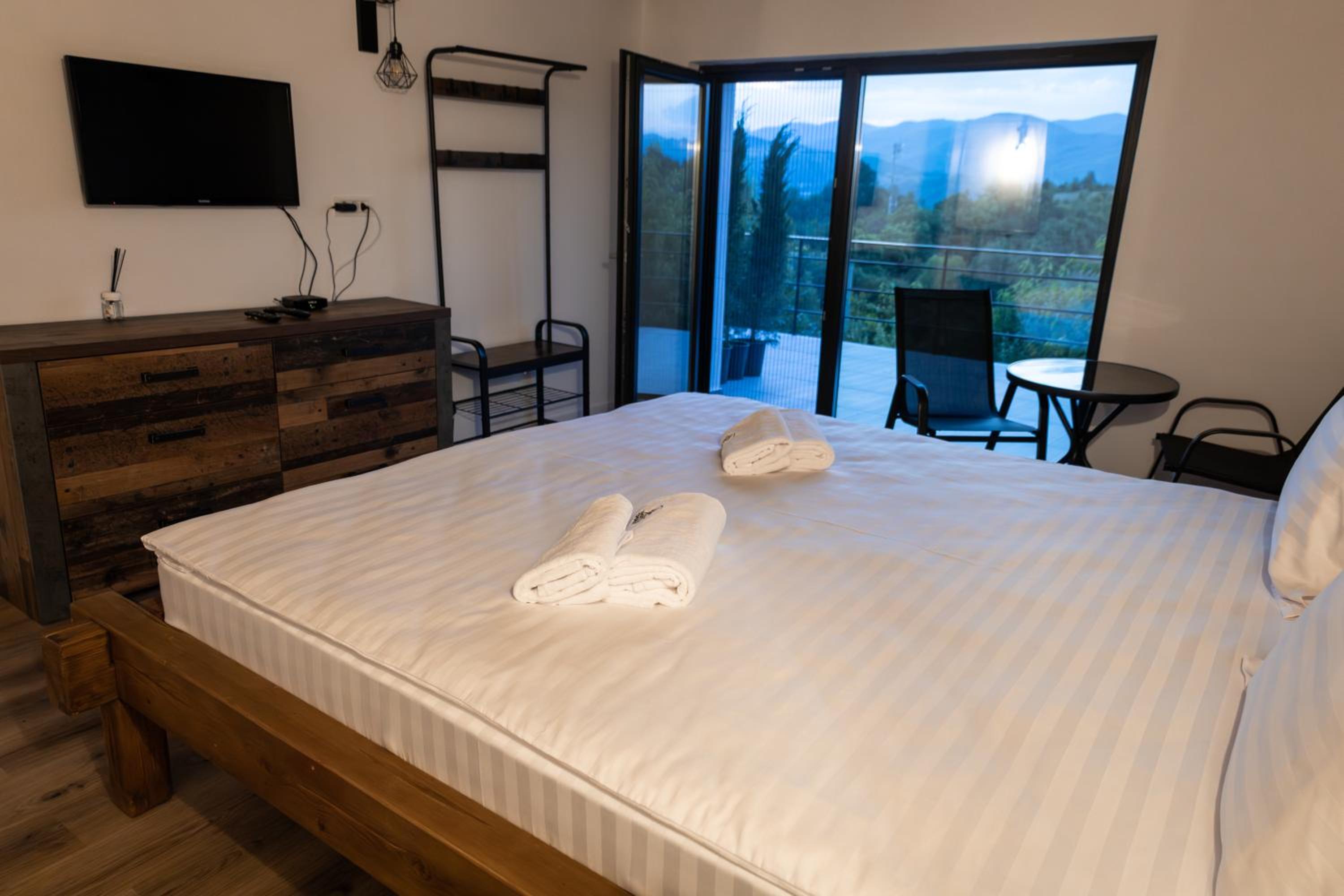 Sunset Hills Chalet