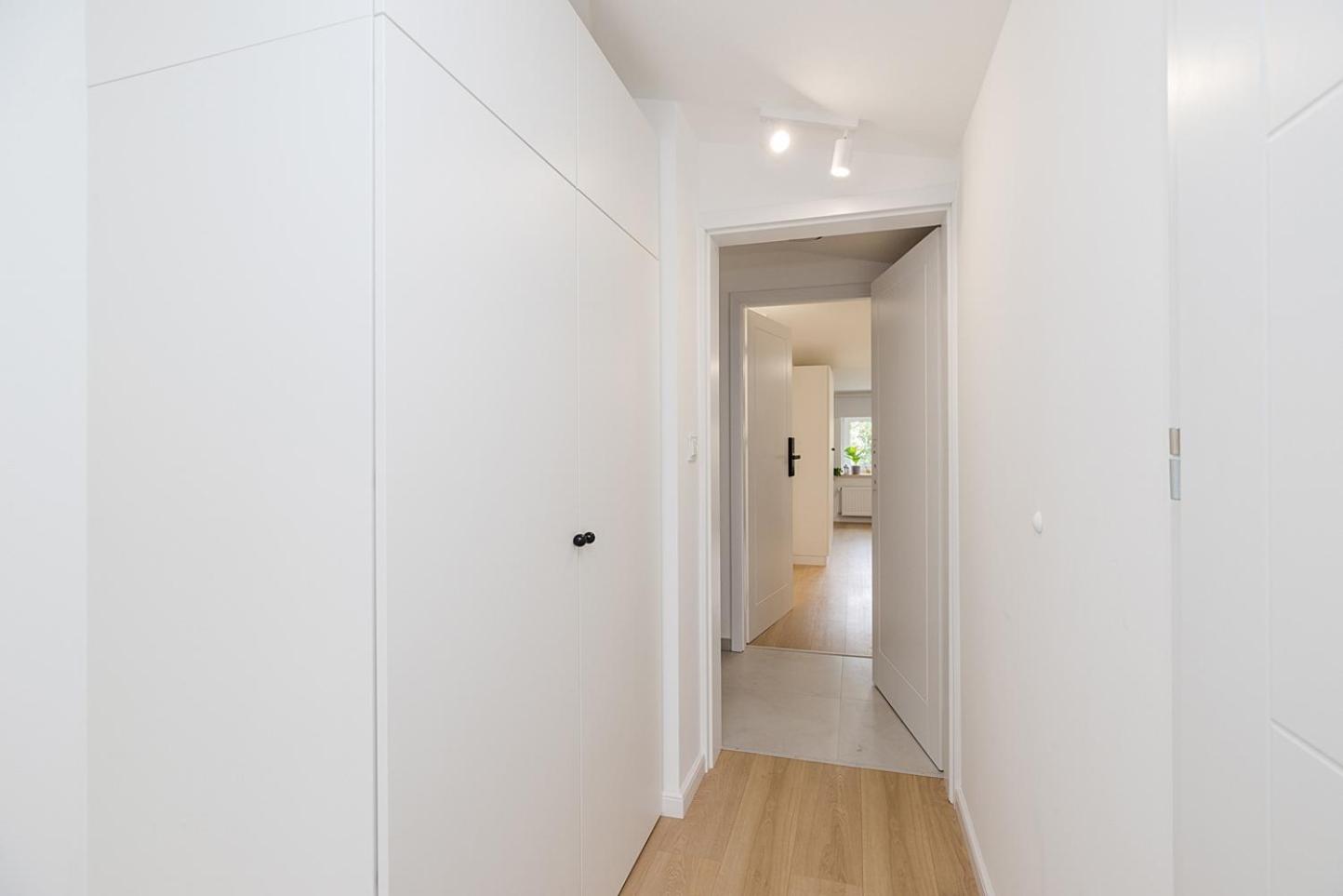 Marymoncka 61A studio A i B SuperApart