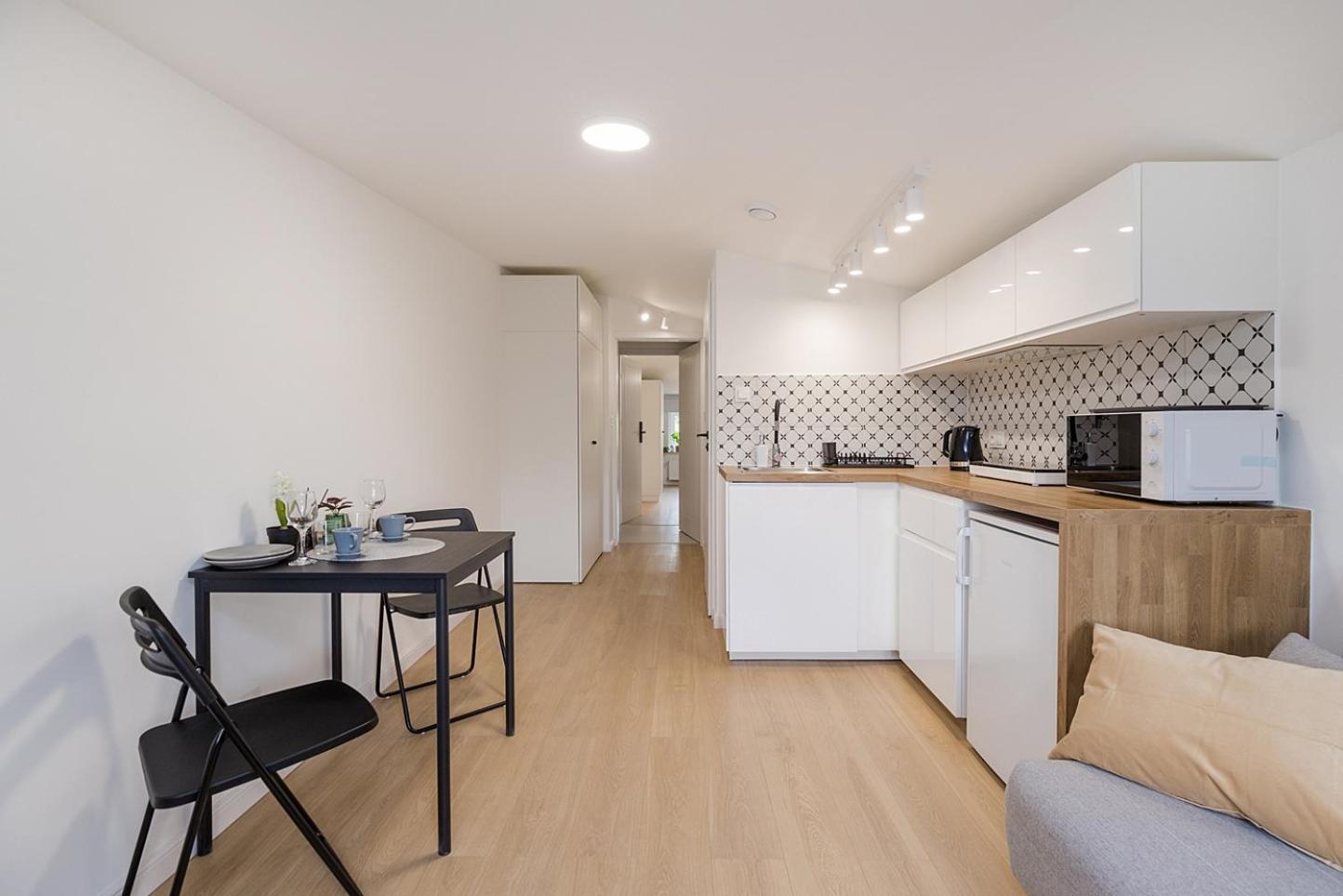 Marymoncka 61A studio A i B SuperApart
