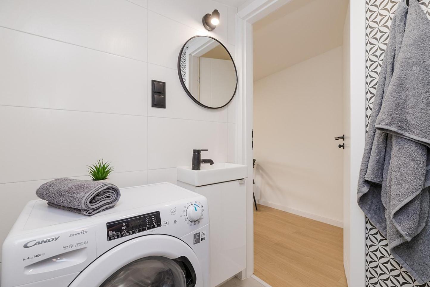Marymoncka 61A studio A i B SuperApart