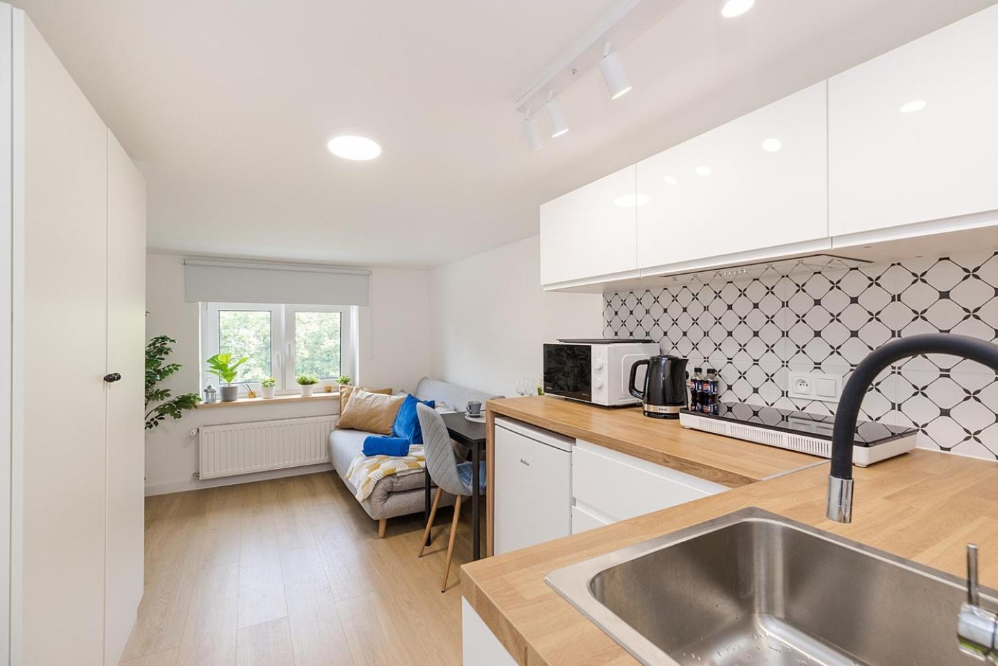 Marymoncka 61A studio A i B SuperApart