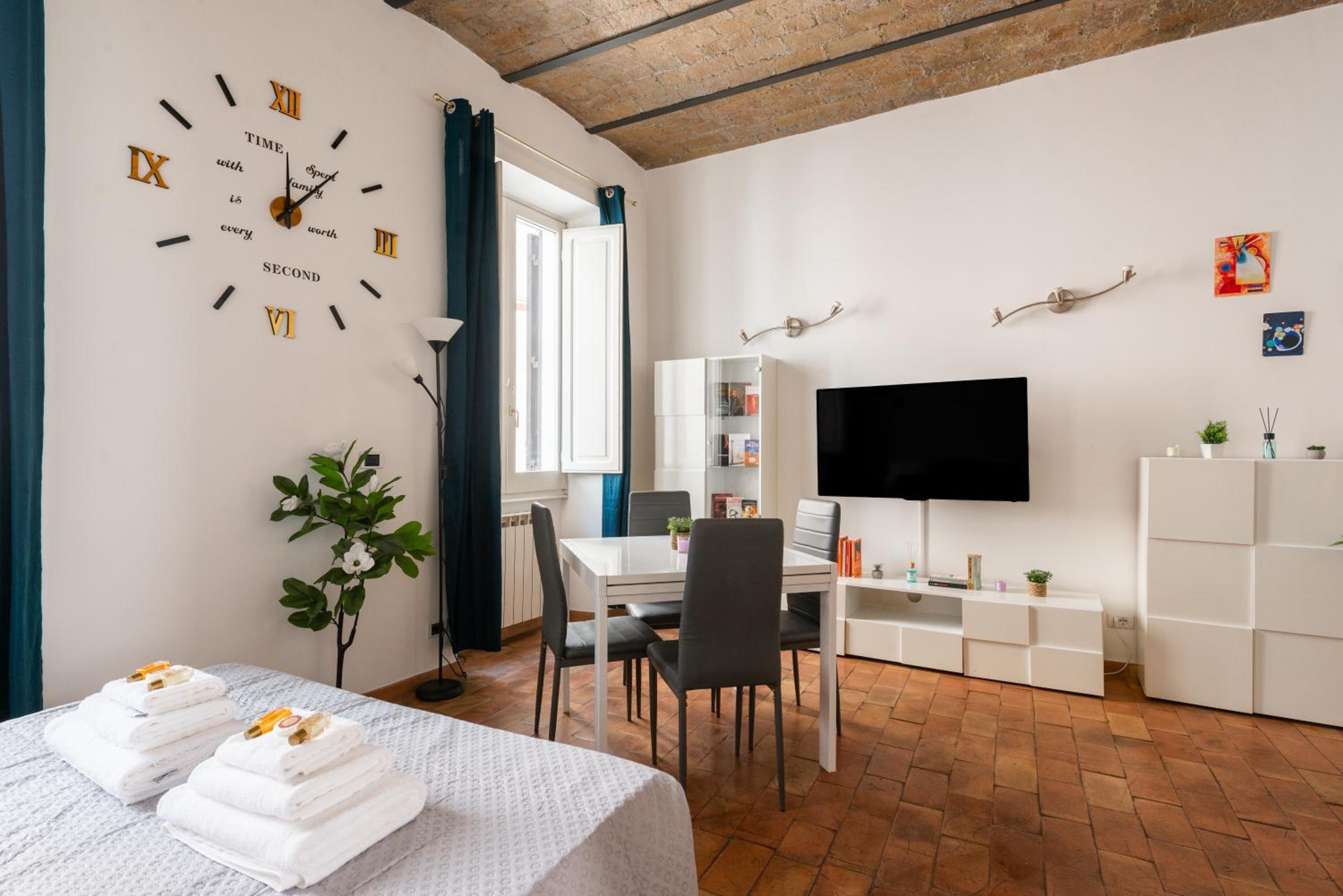 Leonina apartment