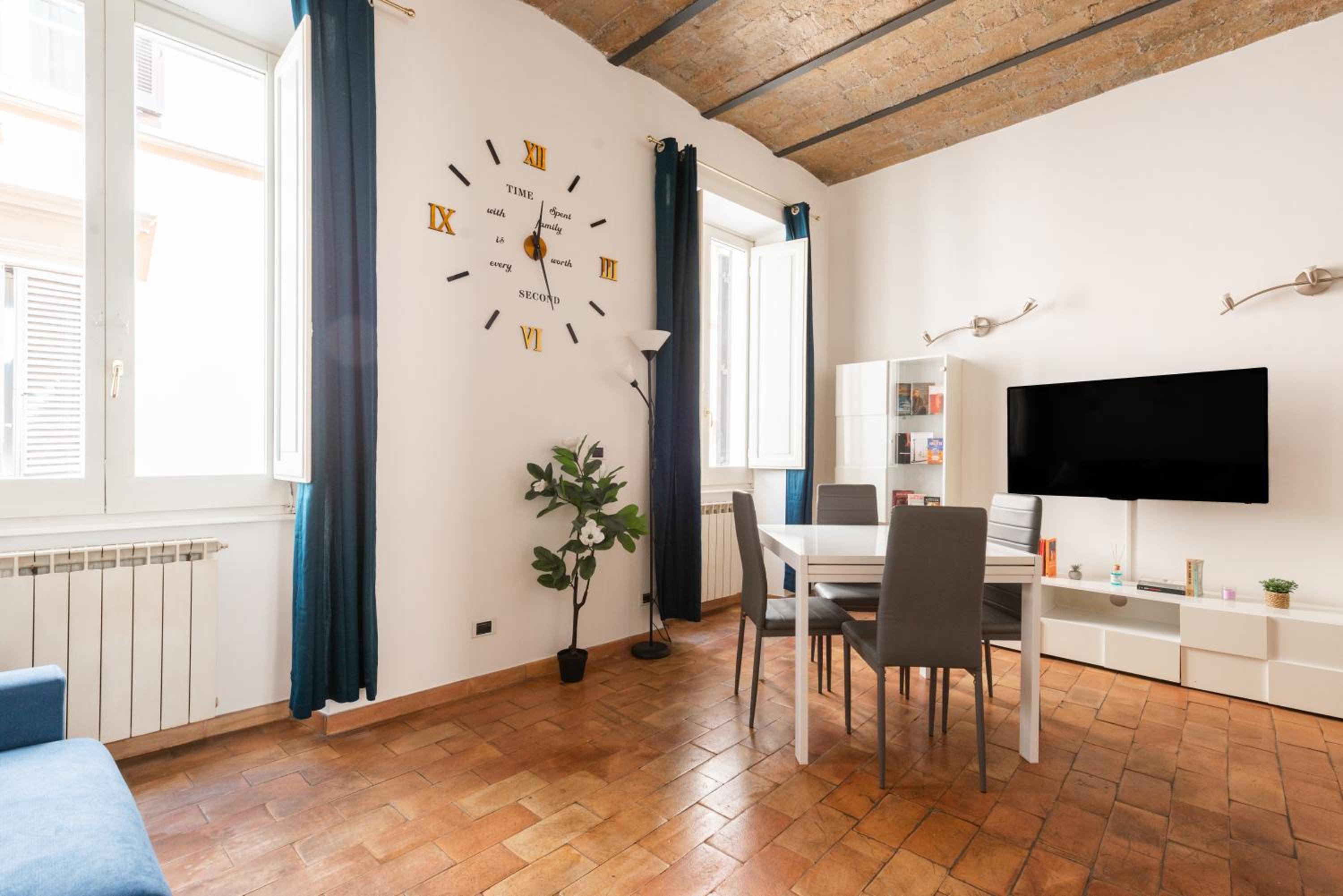 Leonina apartment