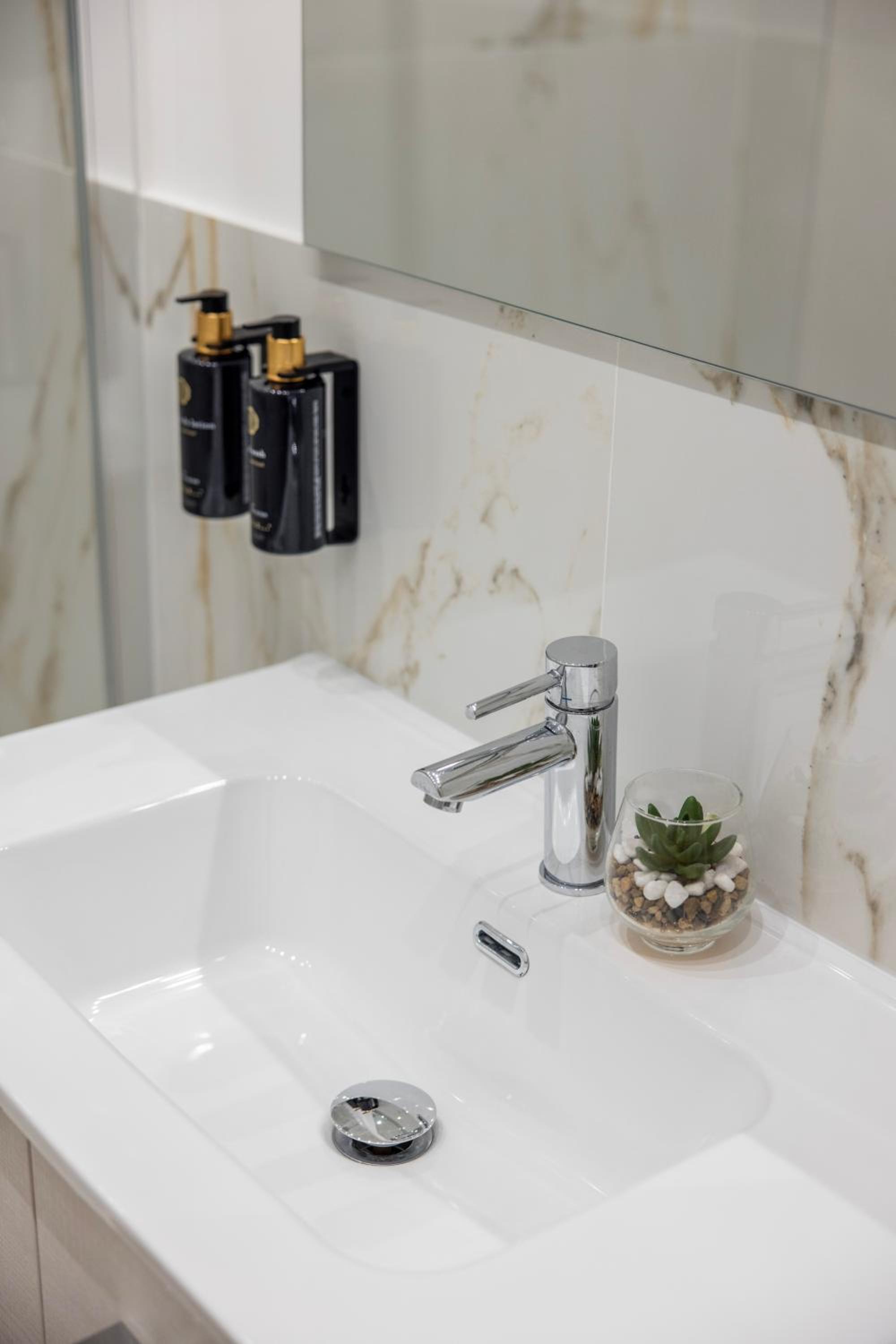 Vatican Pertusa Luxury Suites by Quinto Piano
