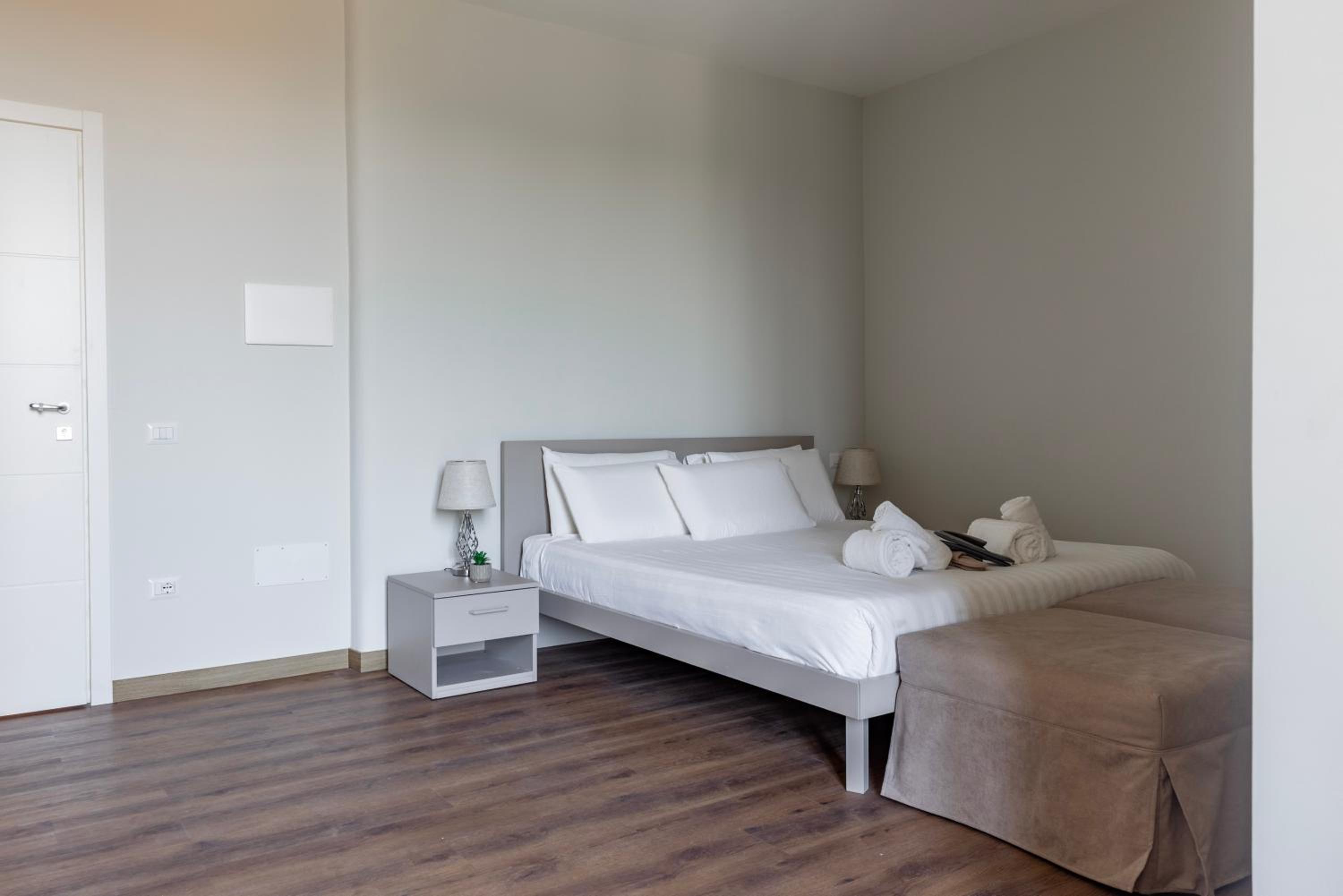 Vatican Pertusa Luxury Suites by Quinto Piano