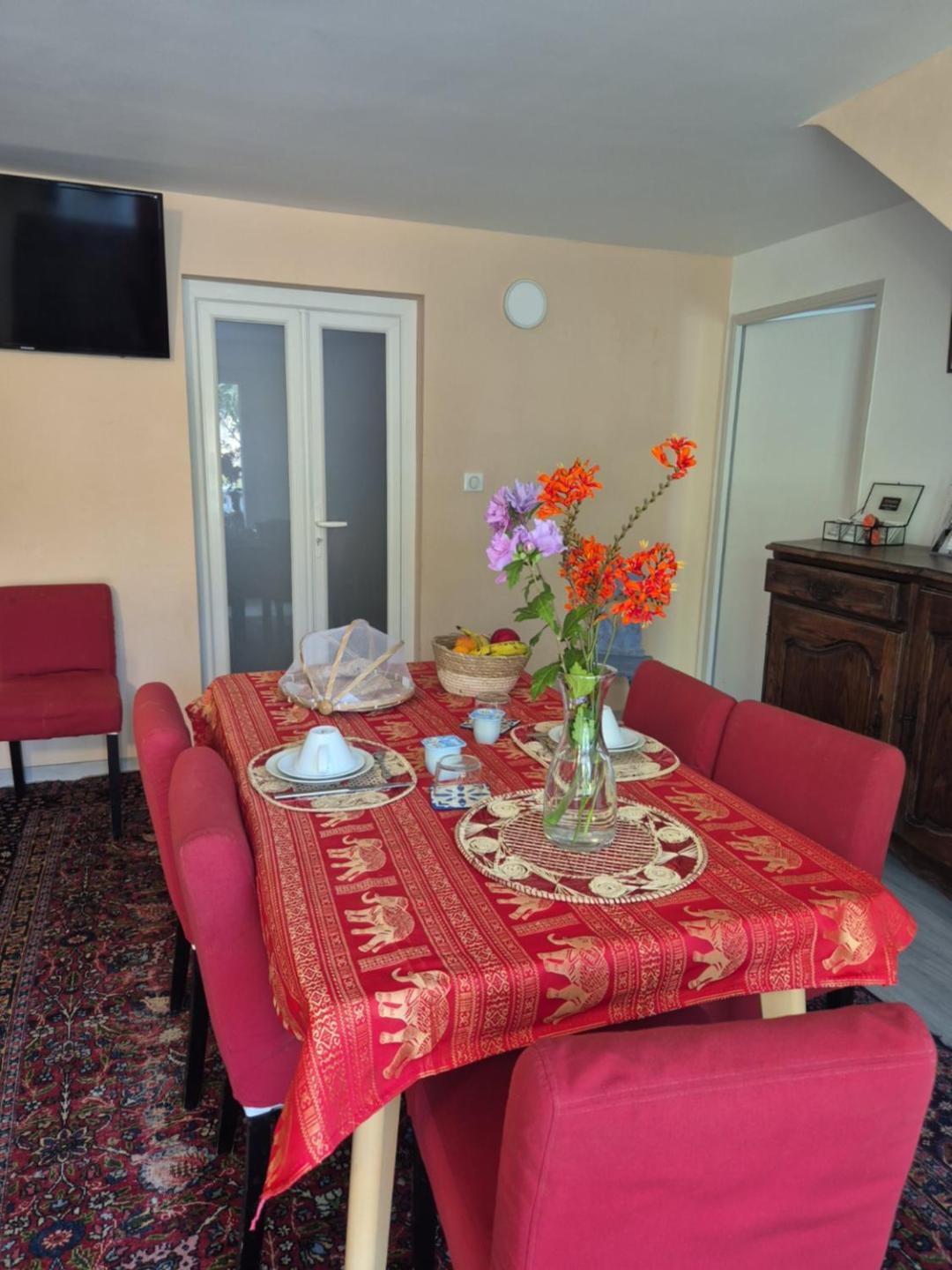 Appartement avec cuisine et grande piscine chauffée, photo 2