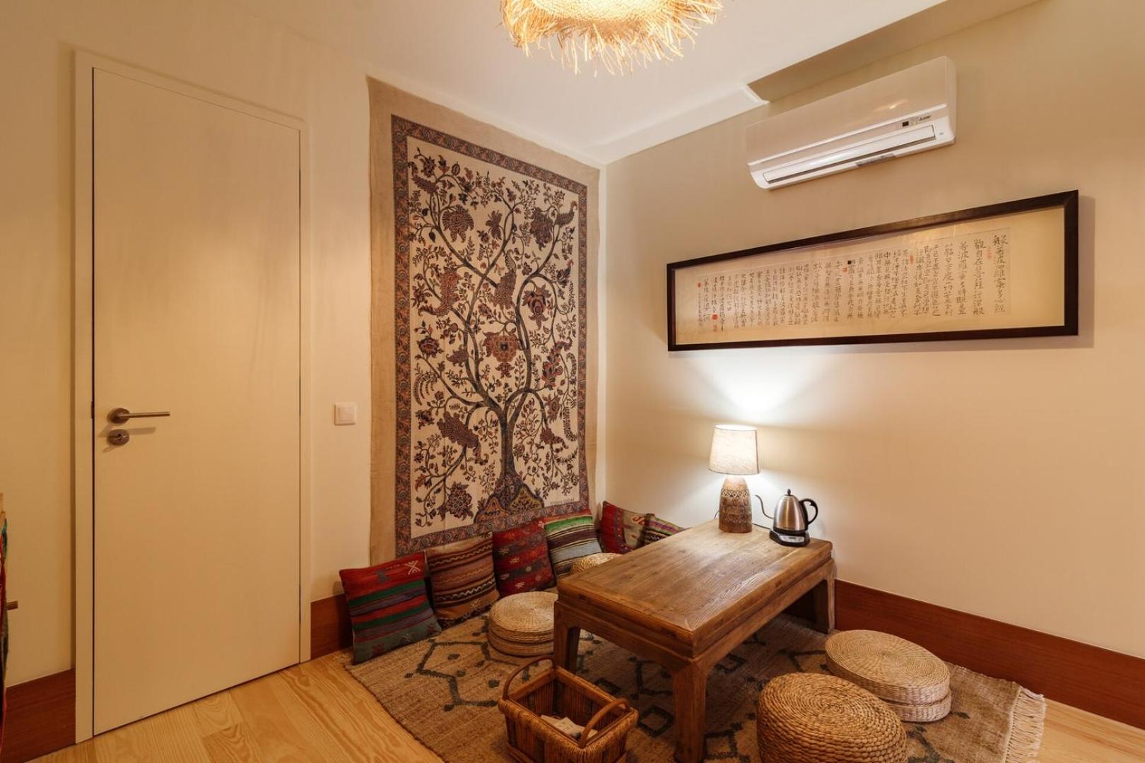 Garden of Eden - 2 bdrs, elevator, AC and terrace