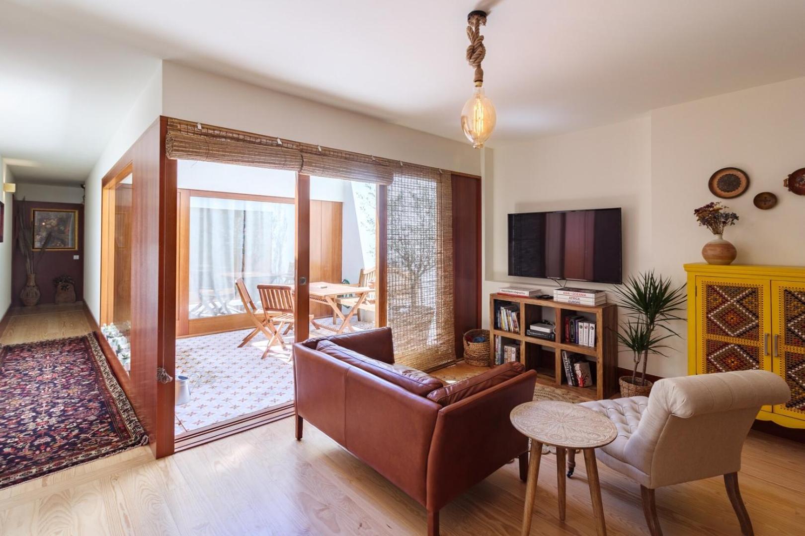 Garden of Eden - 2 bdrs, elevator, AC and terrace