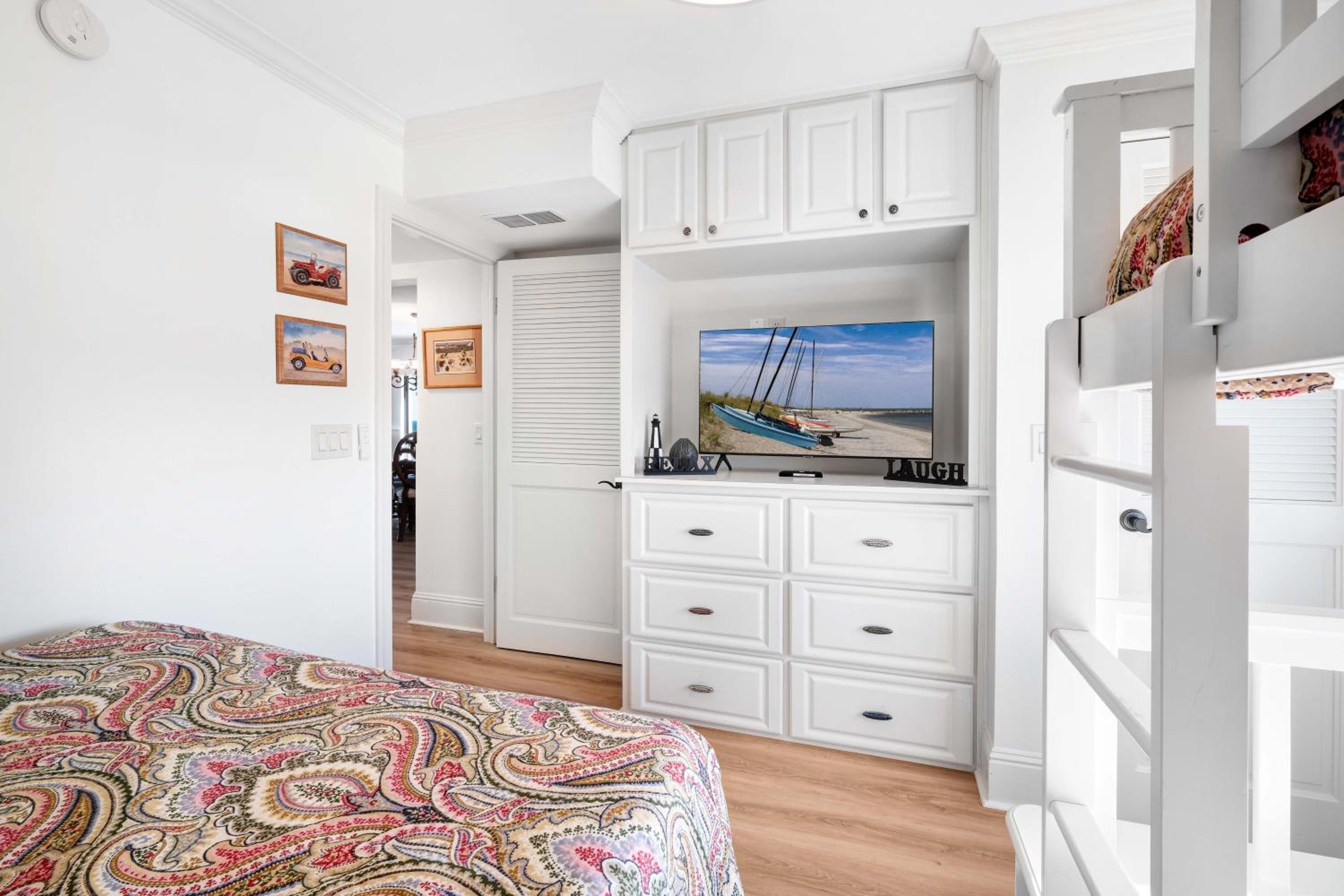 Luxury, direct oceanfront top-floor corner with wrap-around balcony and heated pool