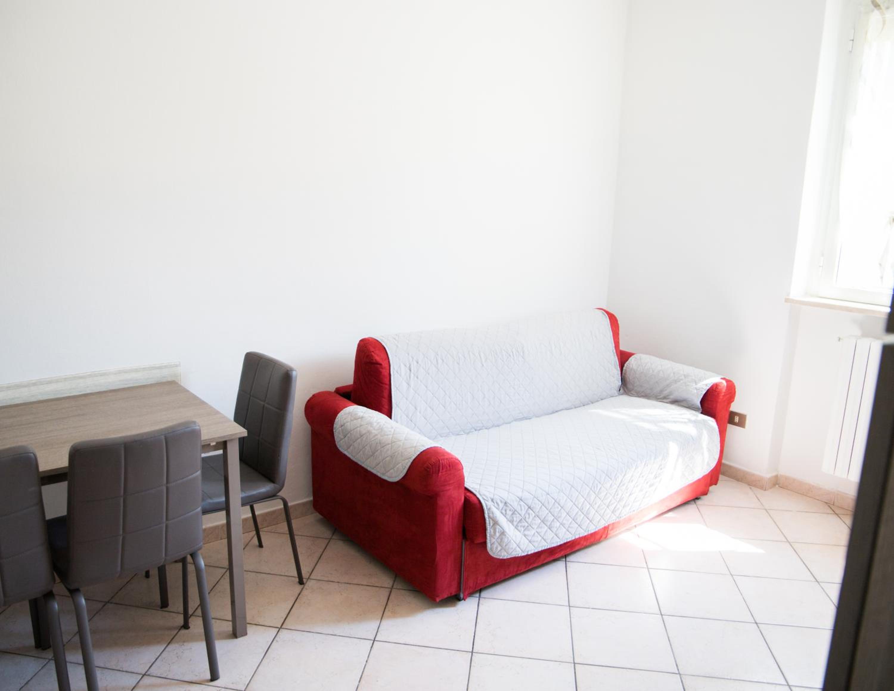 Madonnina House - Parcheggio privato gratuito vicino Milano Rho Fiera e Galeazzi