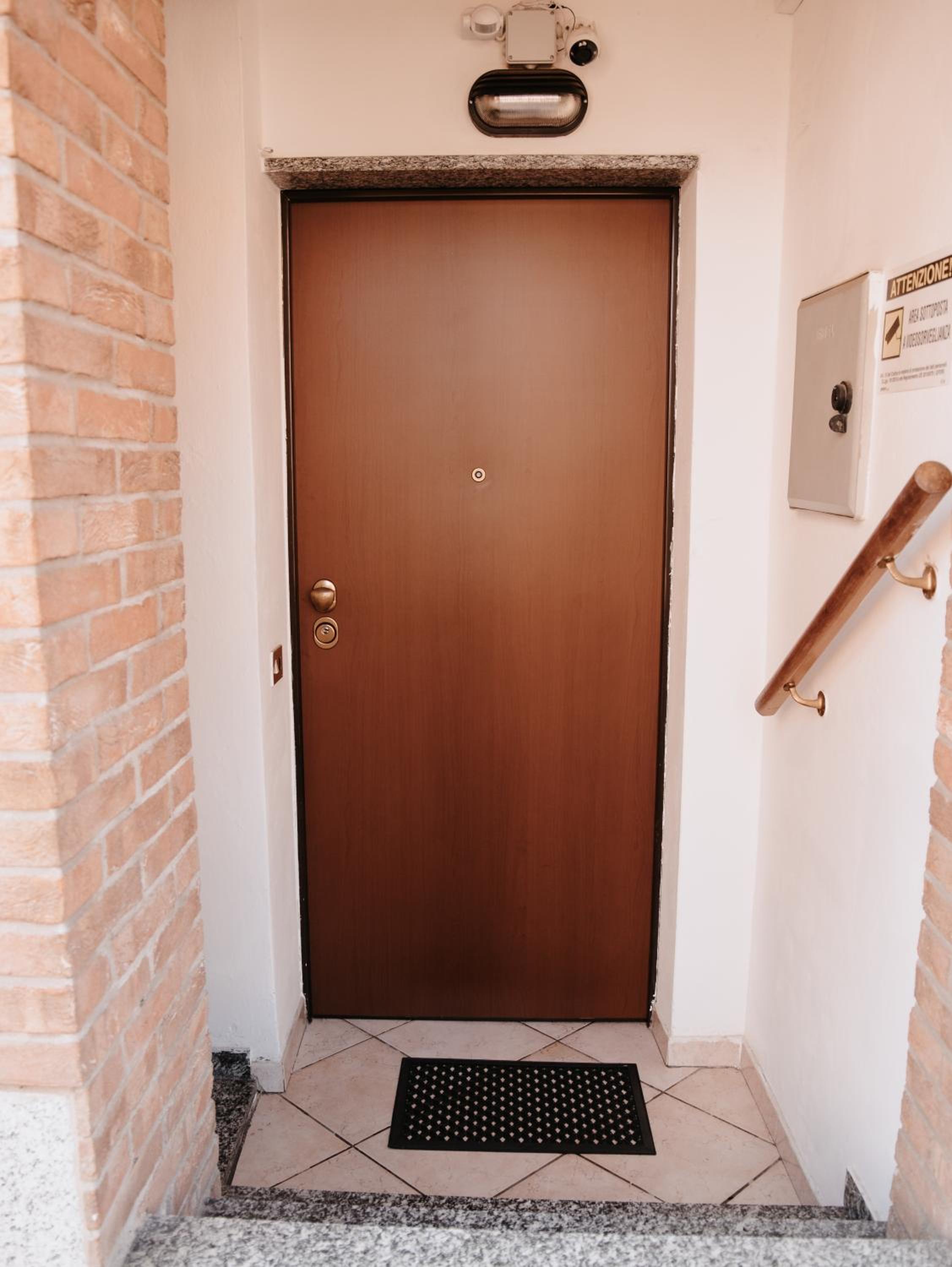 Madonnina House - Parcheggio privato gratuito vicino Milano Rho Fiera e Galeazzi