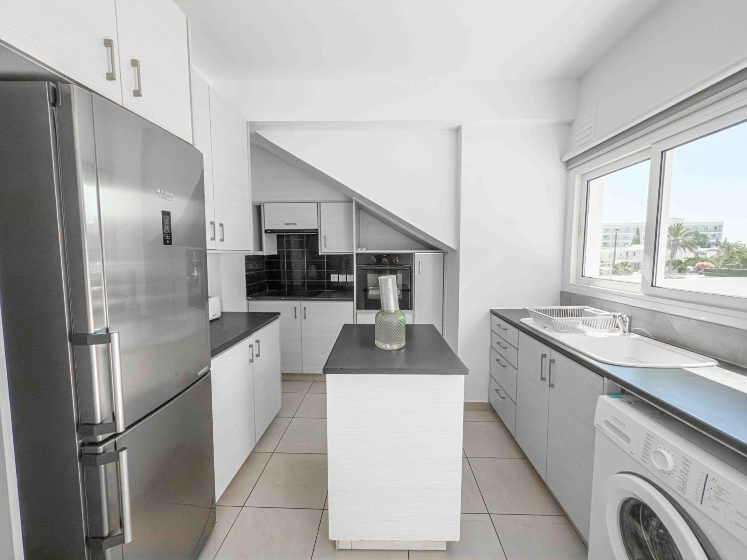 Chris Family Villa - Walk to Fig Tree Bay
