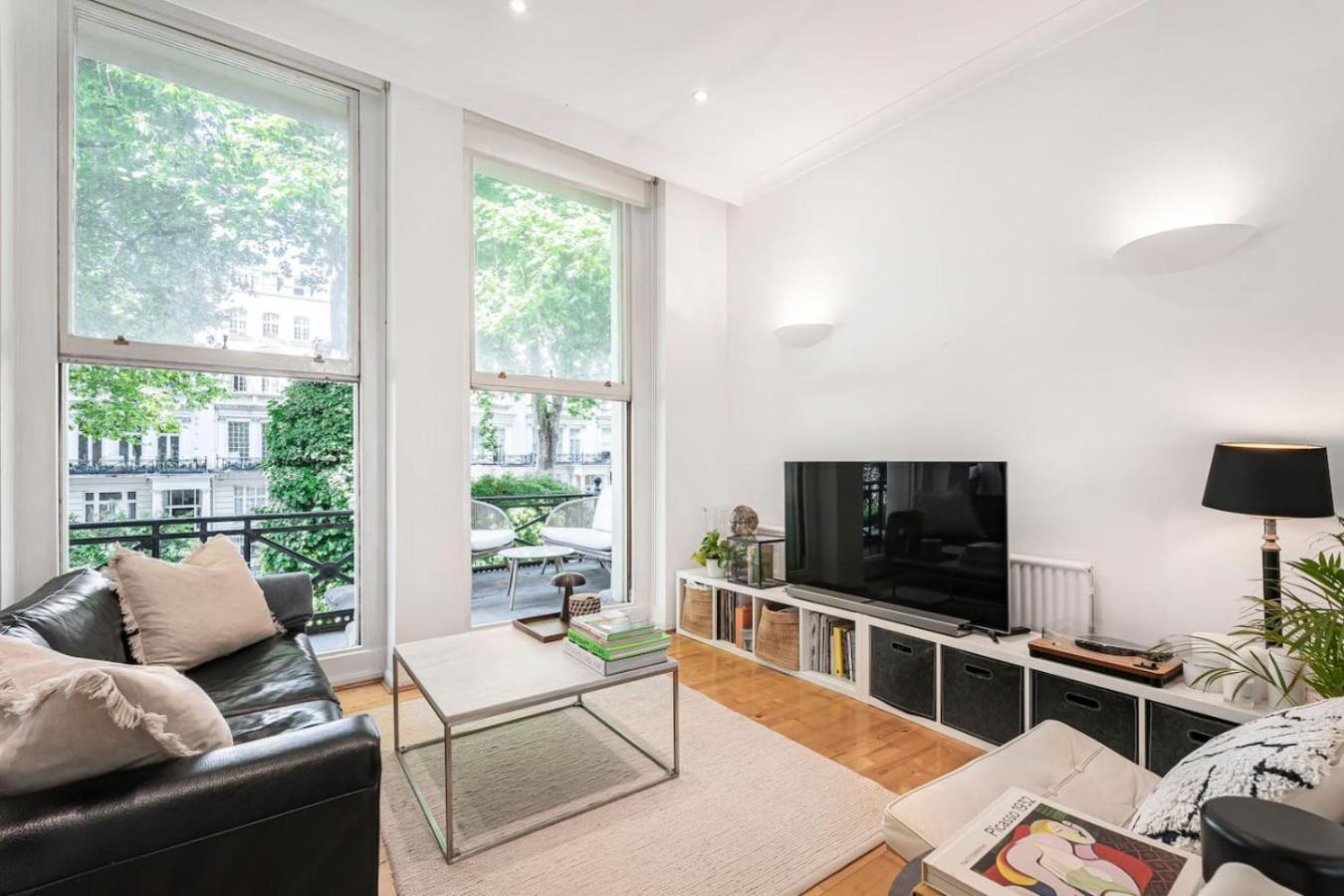 Knightsbridge Home Near Hyde Park and Harrods