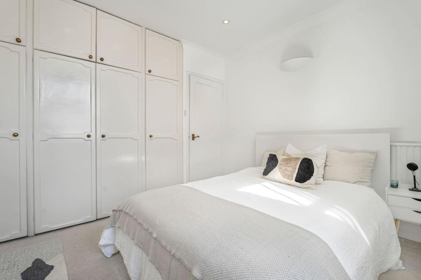 Knightsbridge Home Near Hyde Park and Harrods